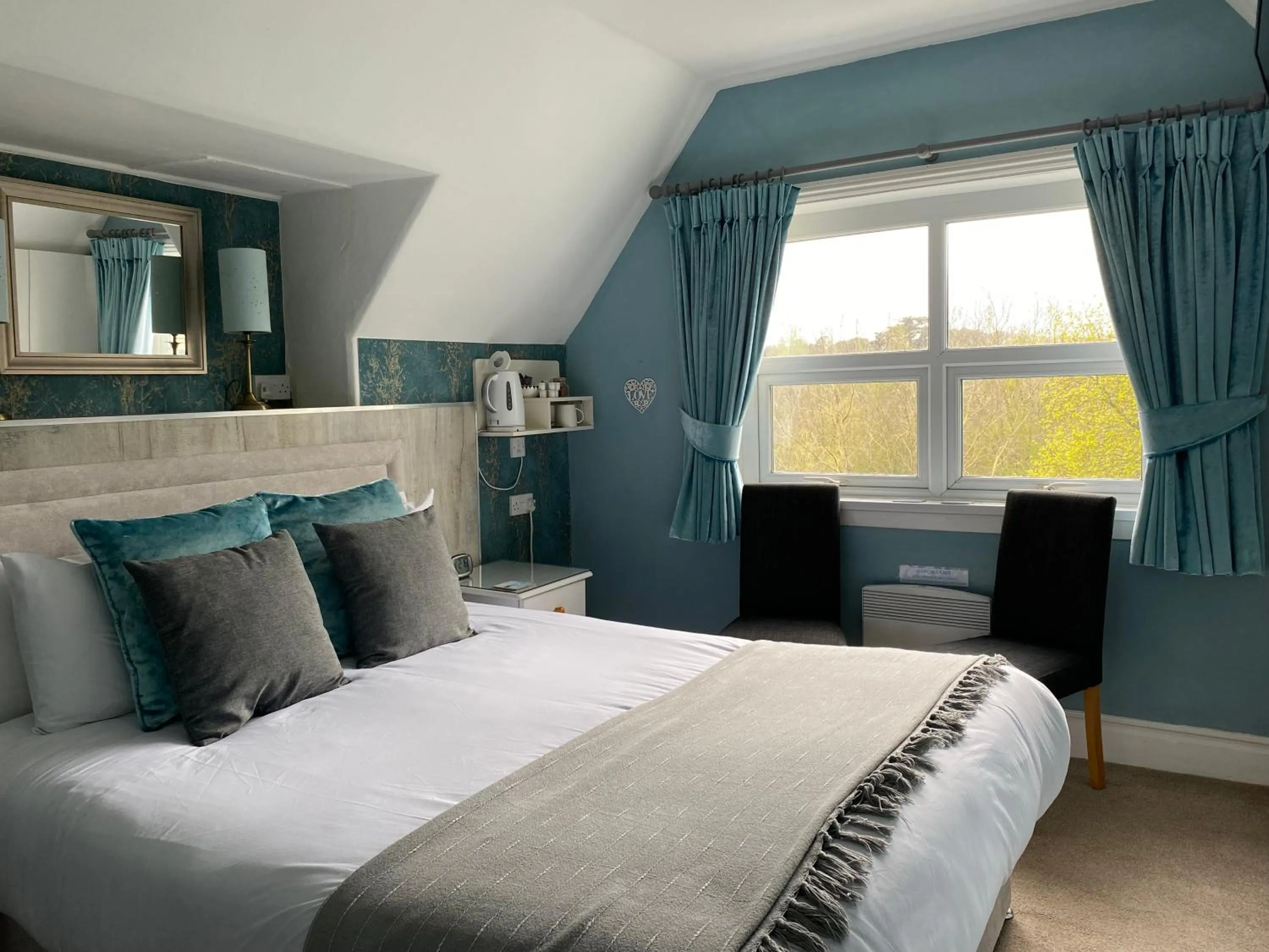 Bed in The Wentworth Guest House