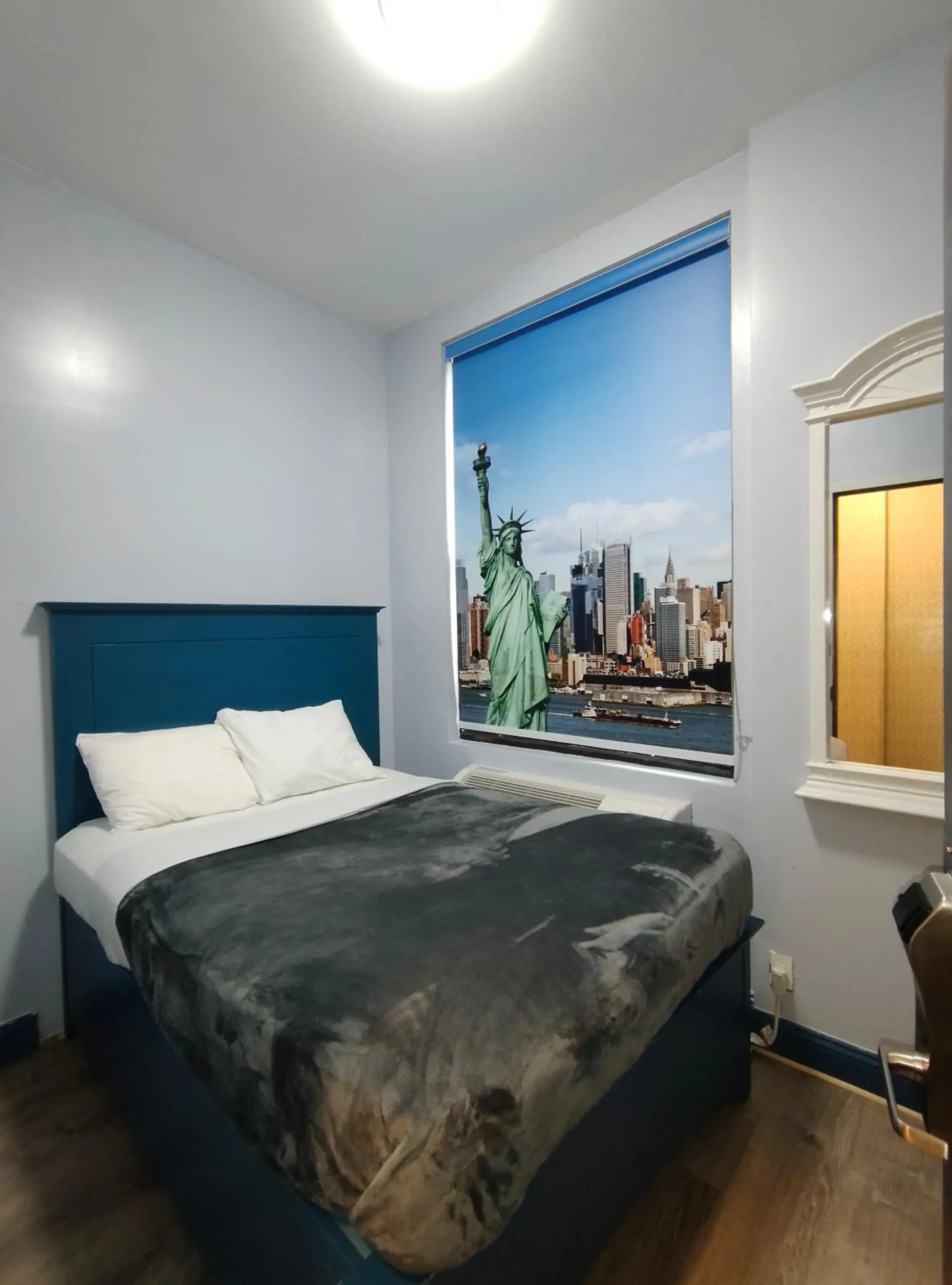 Standard Single Room - single occupancy in Essence hotel Standard Single Room - single occupancy in Essence hotel