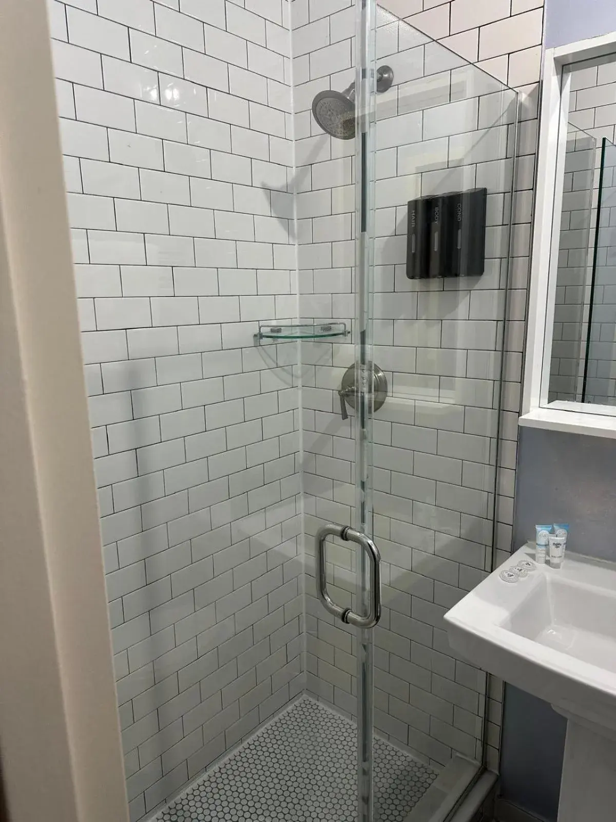 Queen Room - Disability Access in Essence hotel Queen Room - Disability Access in Essence hotel