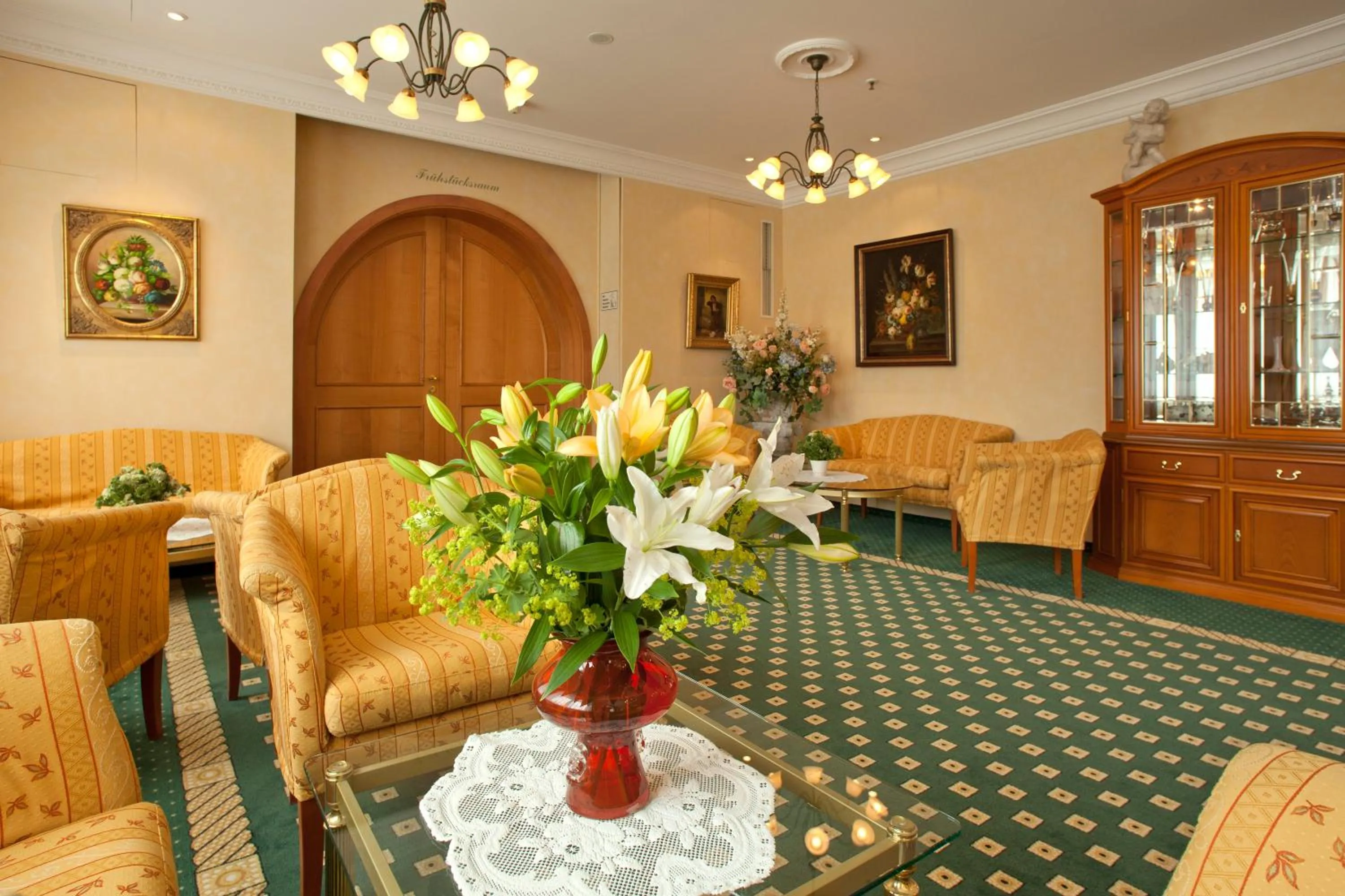 Lobby or reception in Hotel Mayer