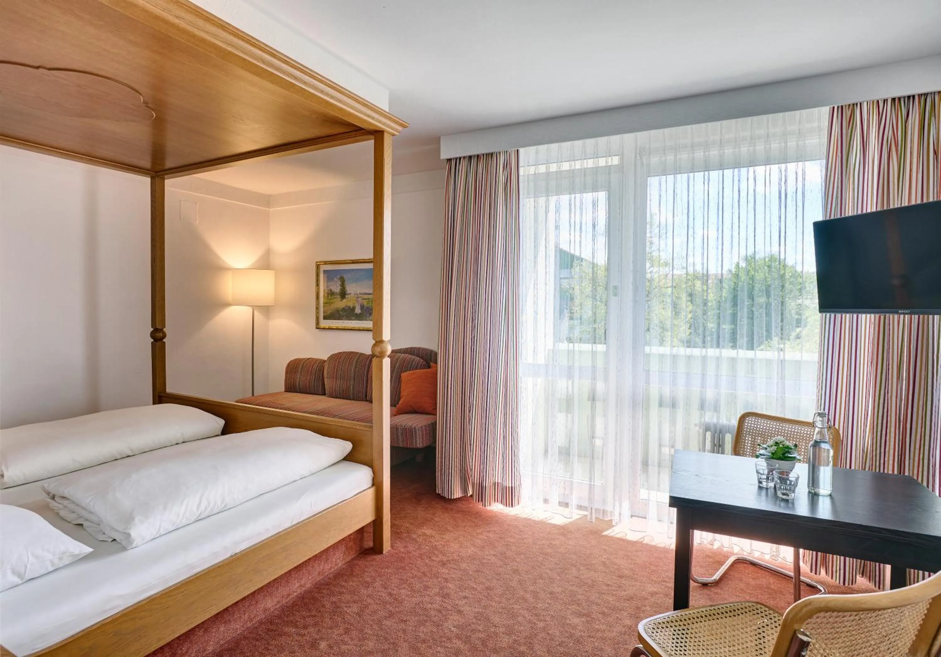 Photo of the whole room, Bed in Hotel Mayer