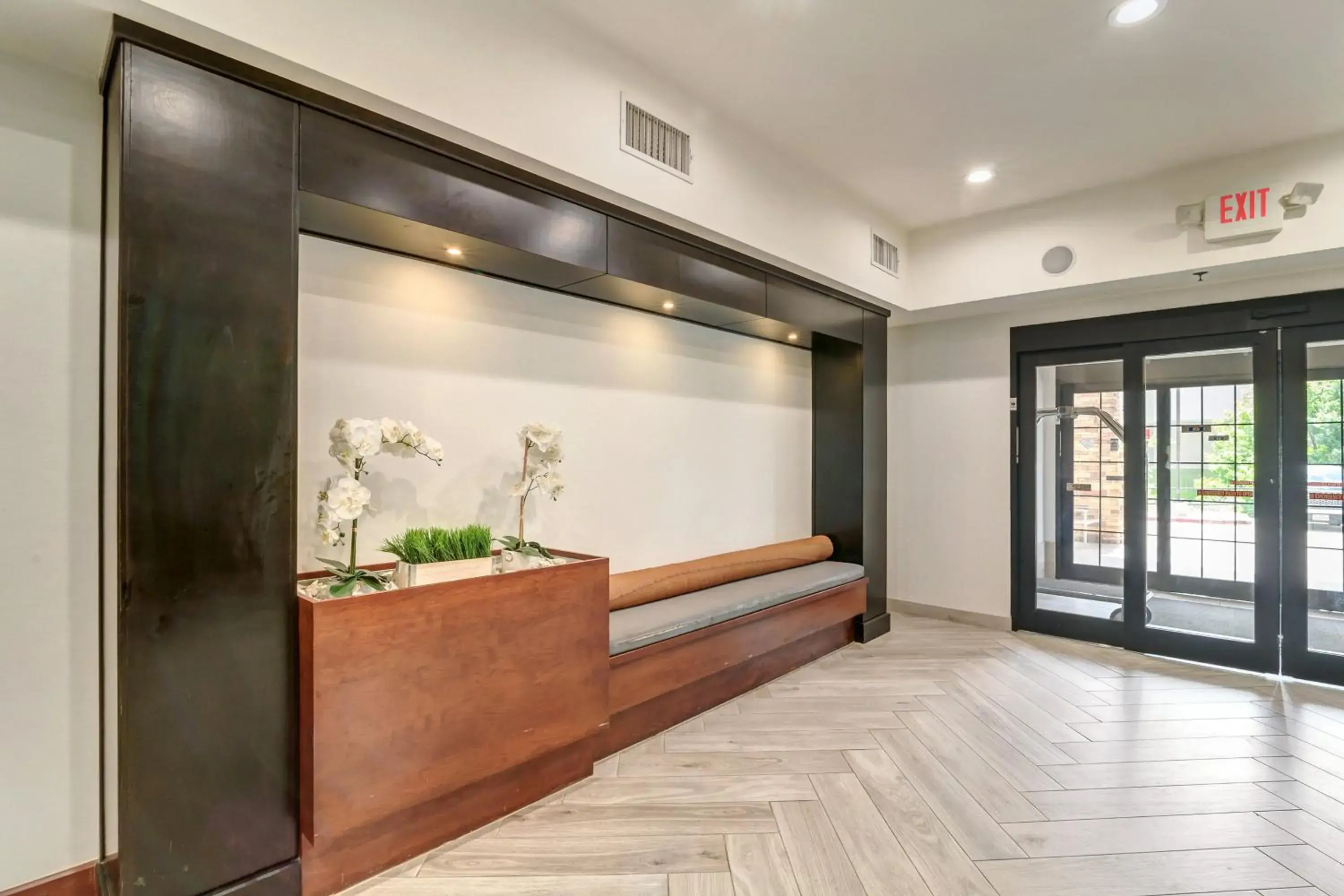 Property building, Bed in Staybridge Suites Tyler University Area by IHG Property building, Bed in Staybridge Suites Tyler University Area by IHG