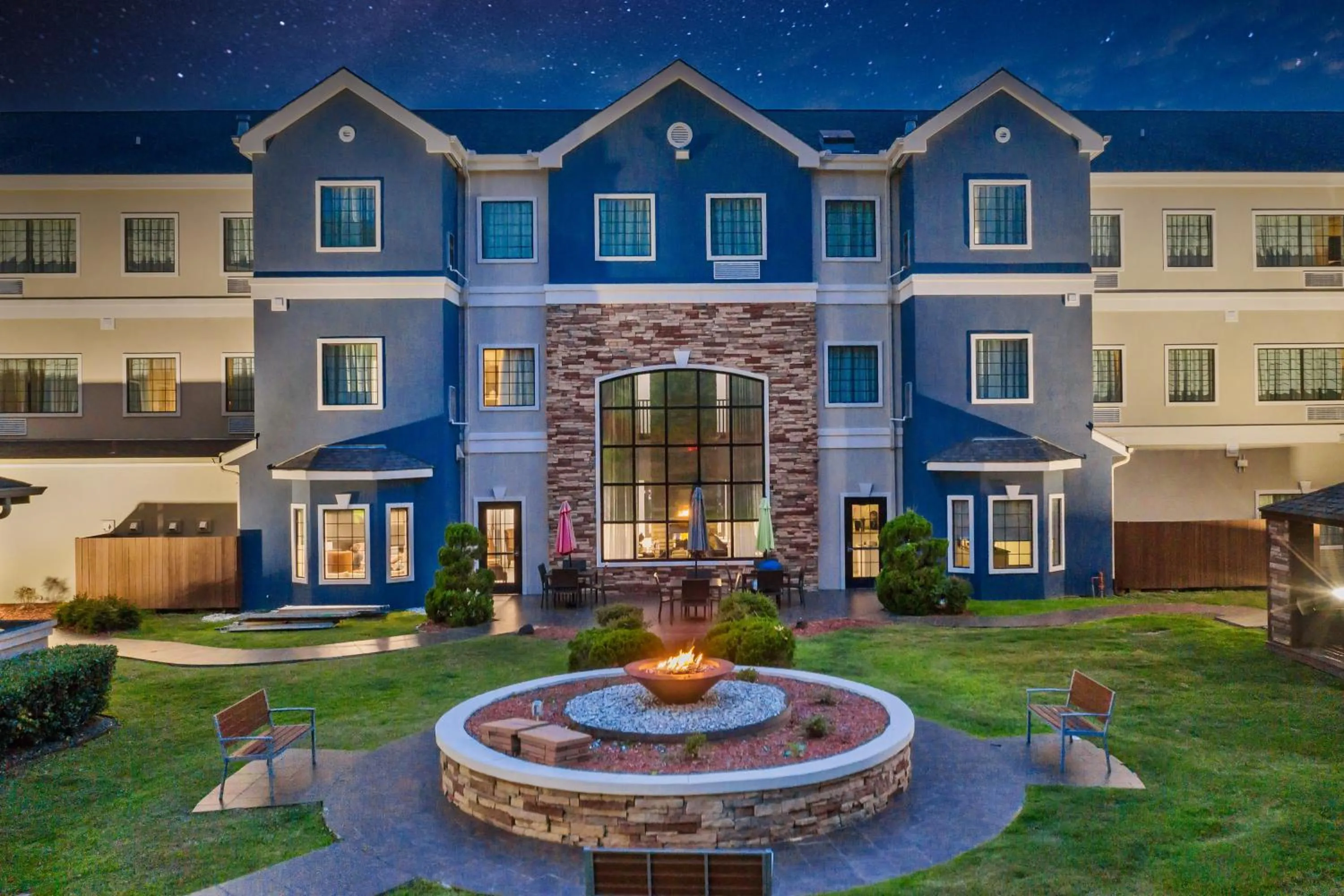 Property building in Staybridge Suites Tyler University Area by IHG