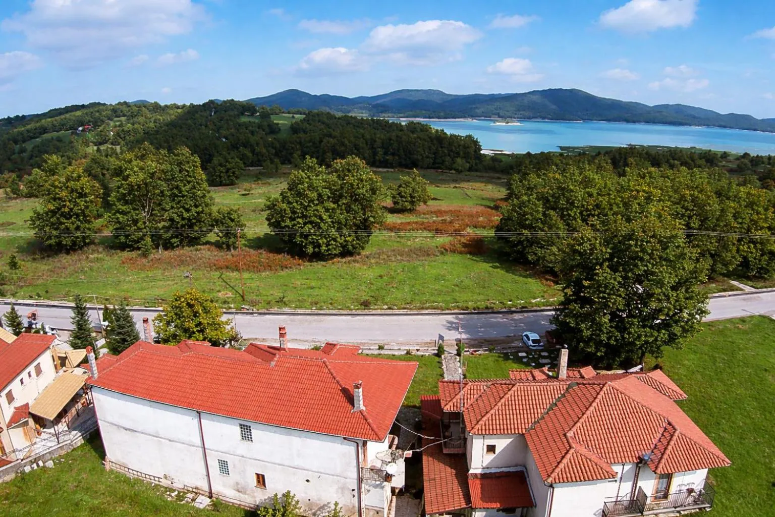 Orama Hotel - Serene Lake Plastira Retreat with Stunning Views