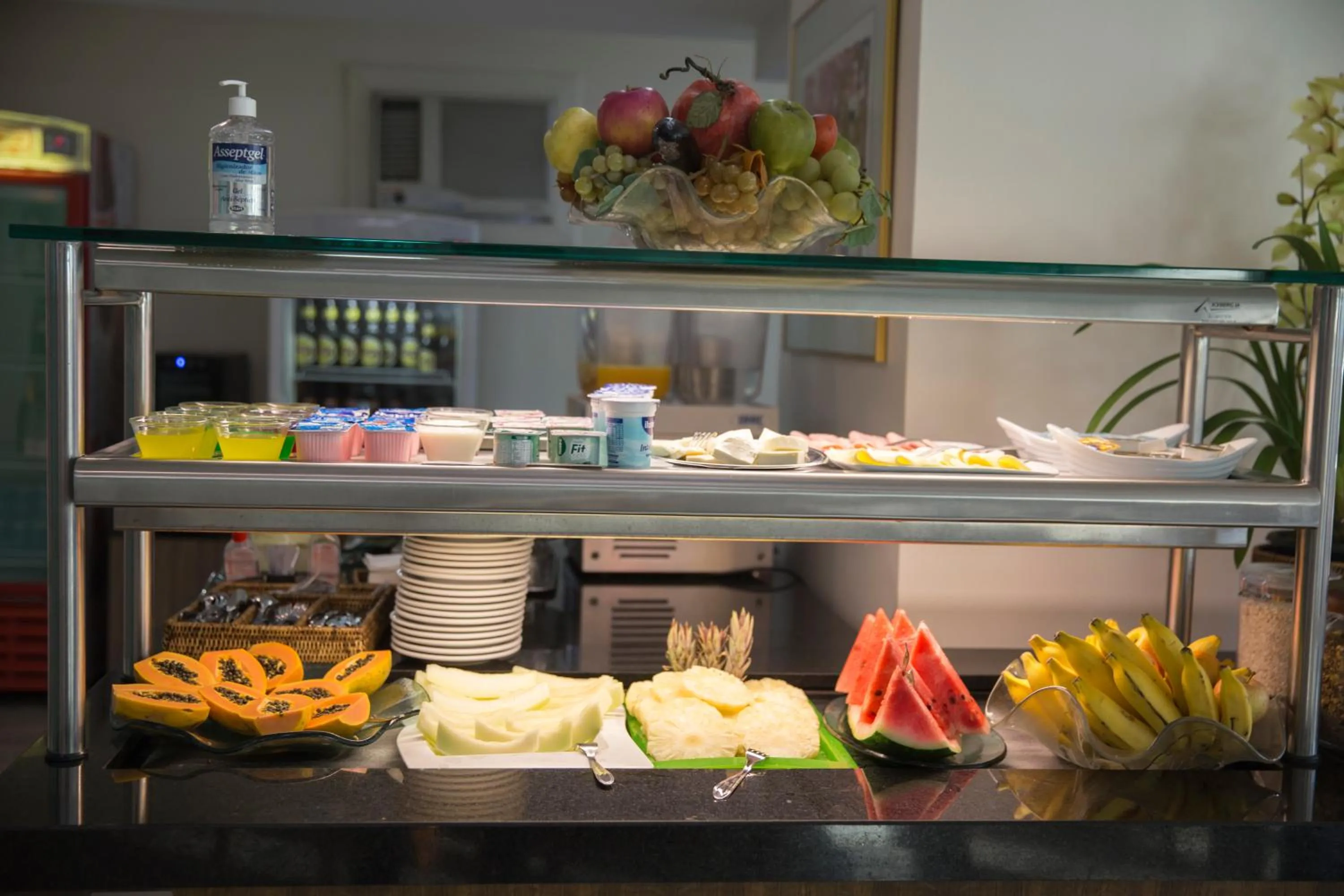 Food in Via Contorno Hotel