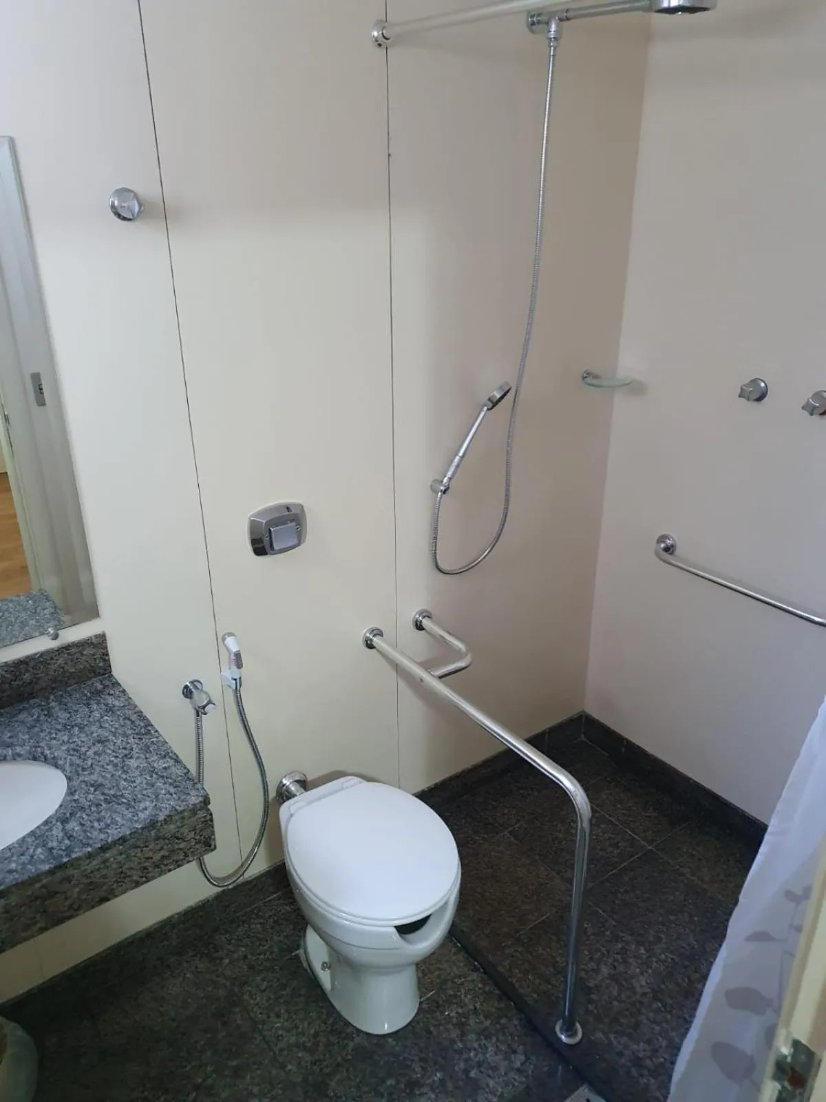 Bathroom in Via Contorno Hotel