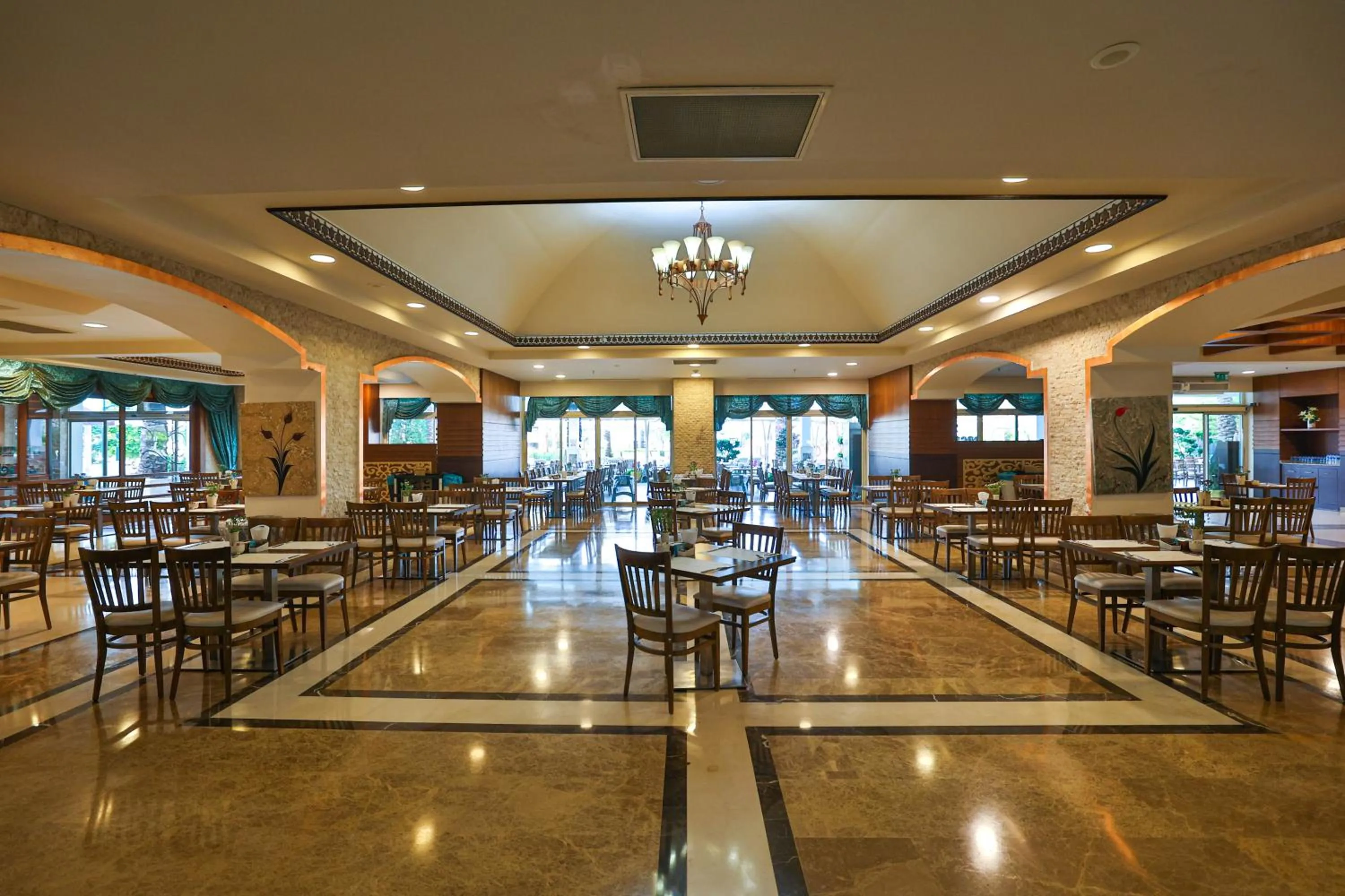 Restaurant/places to eat in Crystal Family Comfort Collection - Ultimate All Inclusive