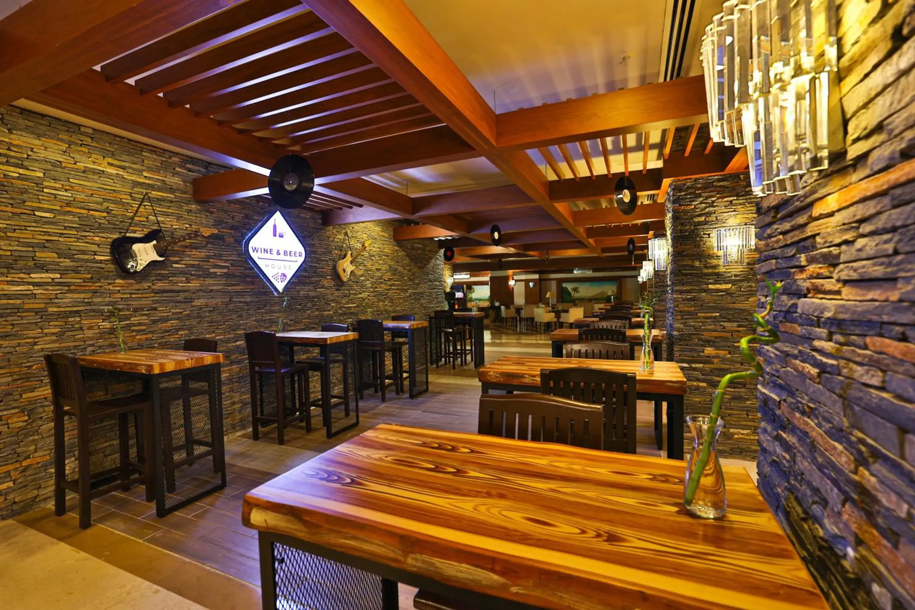 Lounge or bar, Restaurant/Places to Eat in Crystal Family Resort & Spa - Ultimate All Inclusive