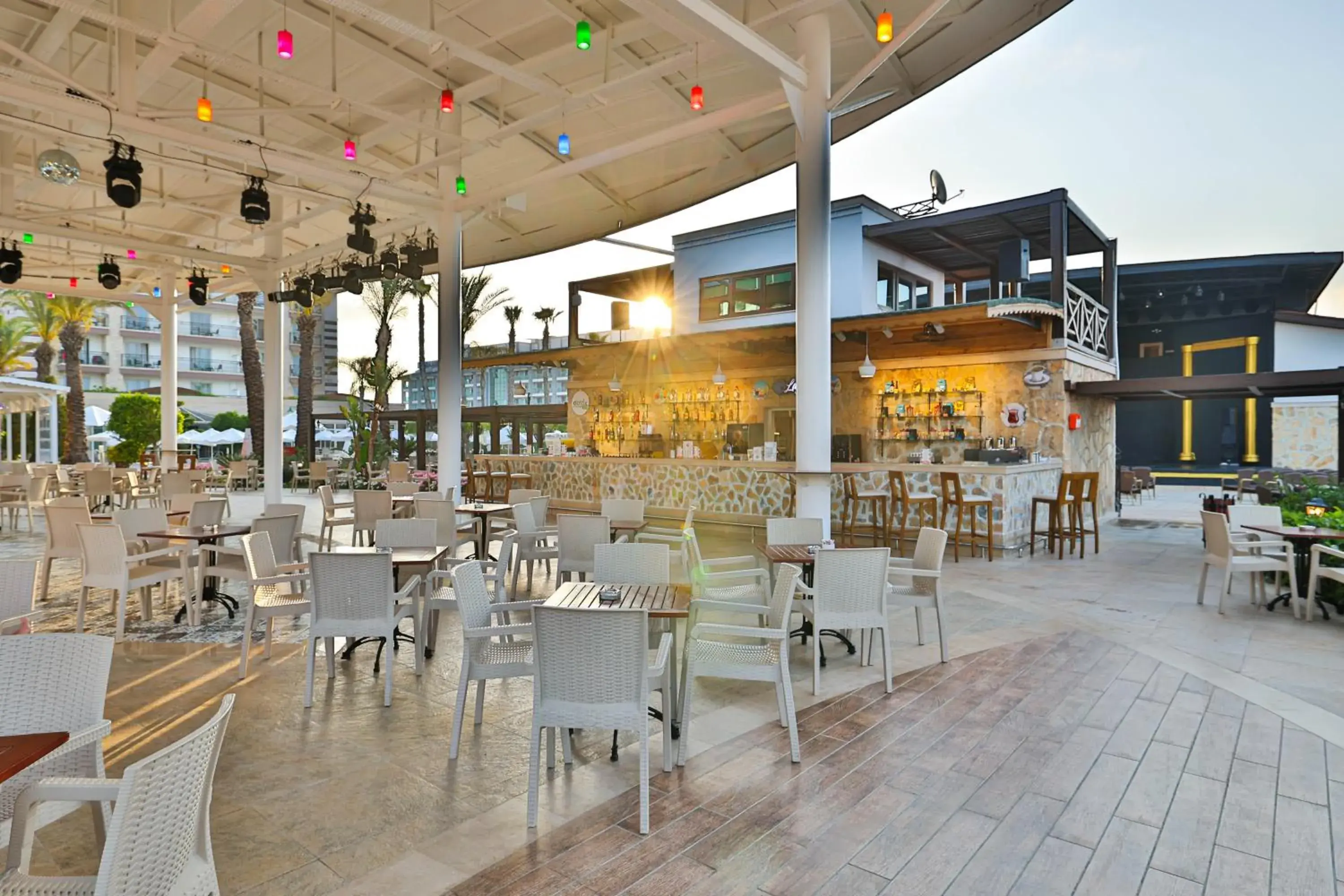 Lounge or bar, Restaurant/Places to Eat in Crystal Family Resort & Spa - Ultimate All Inclusive