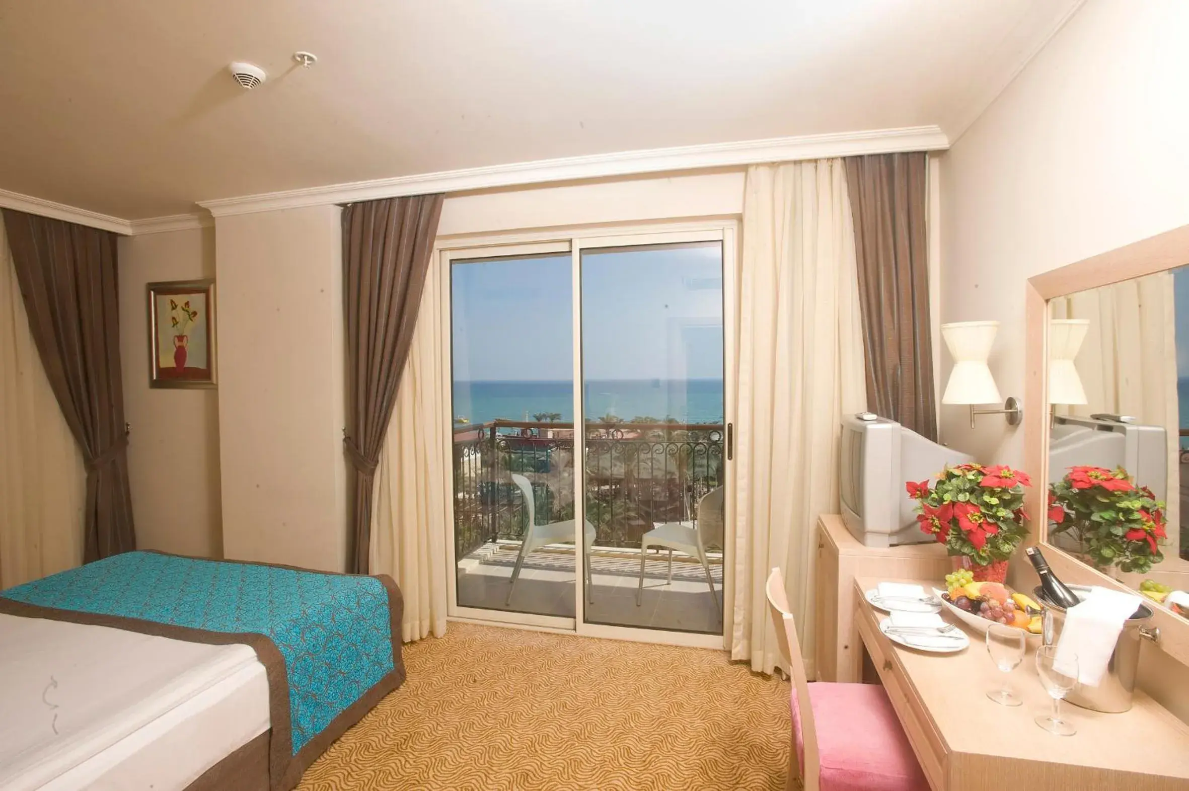 Double or Twin Room with Partial Sea View in Crystal Family Resort & Spa - Ultimate All Inclusive