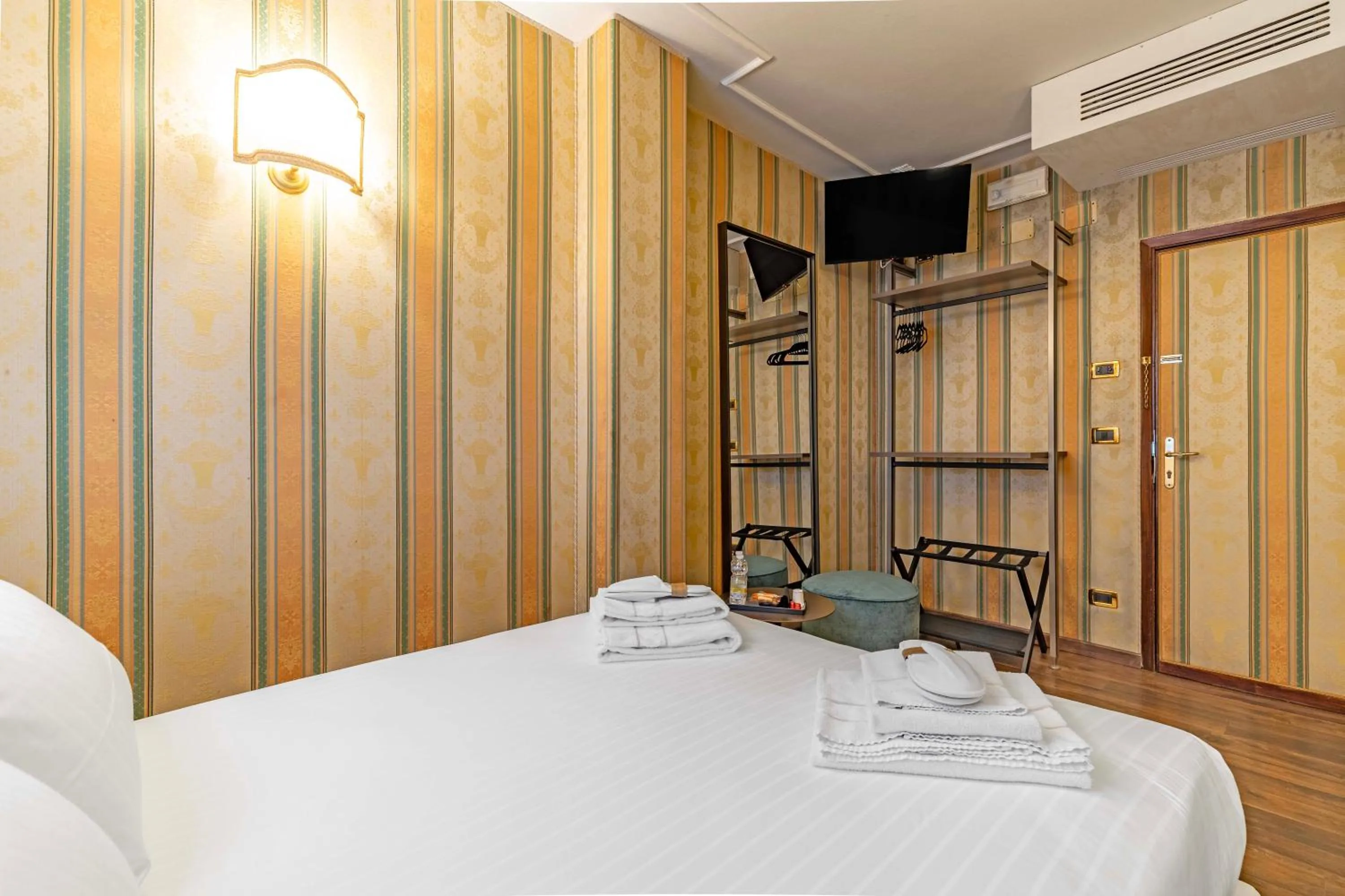 Bedroom, Bed in Ca' Morosini