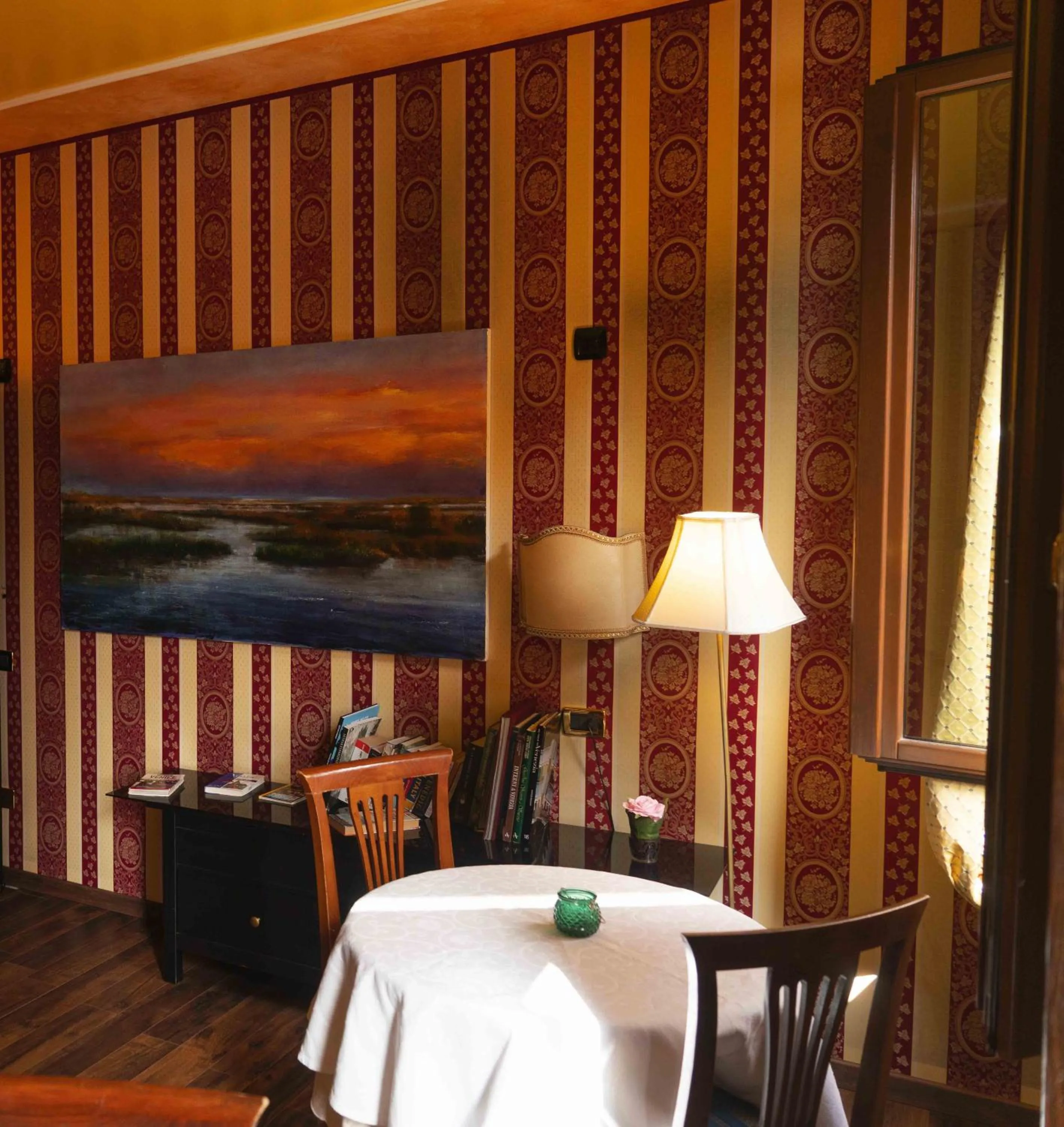 Communal lounge/ TV room in Ca' Morosini