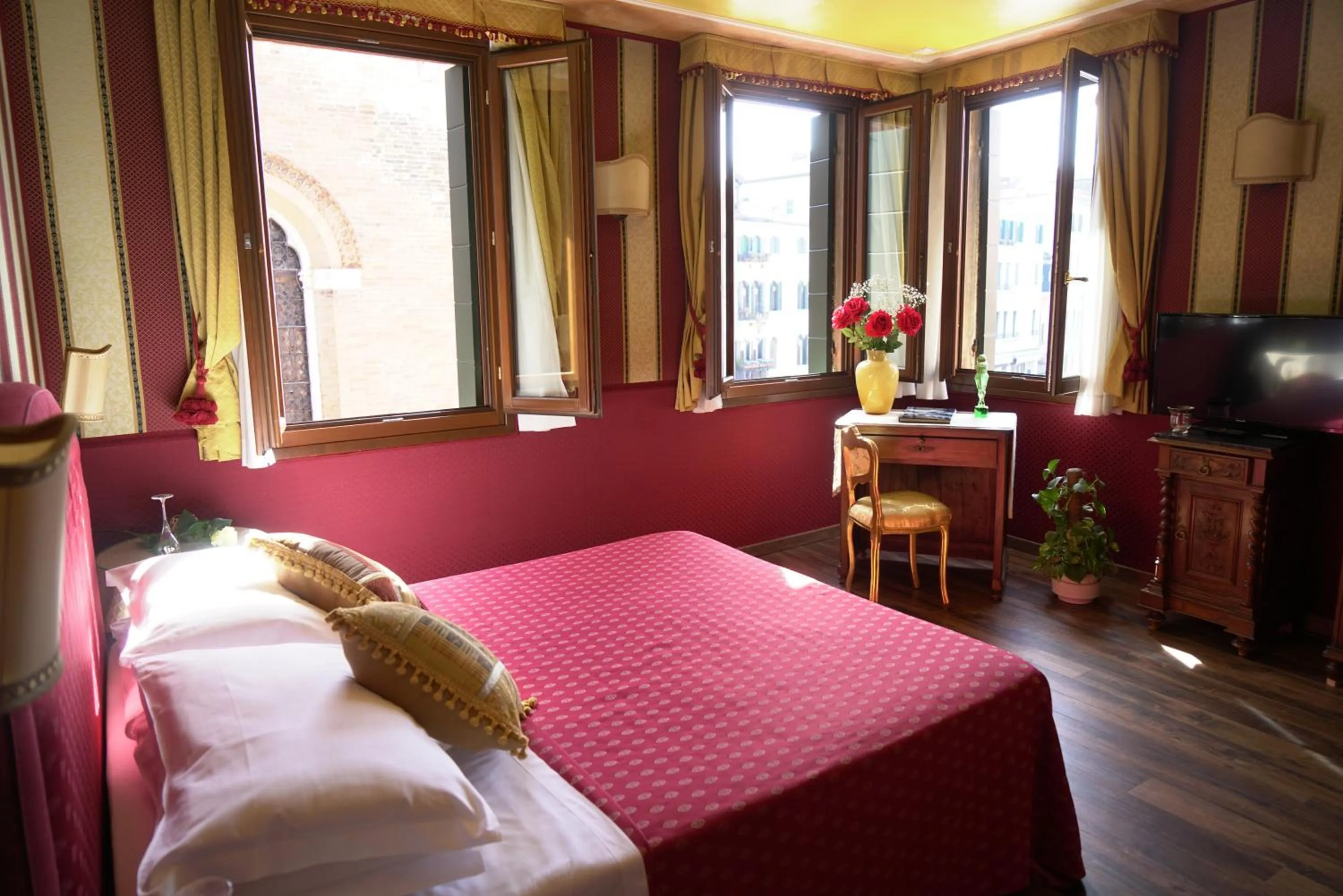 Bedroom, Bed in Ca' Morosini