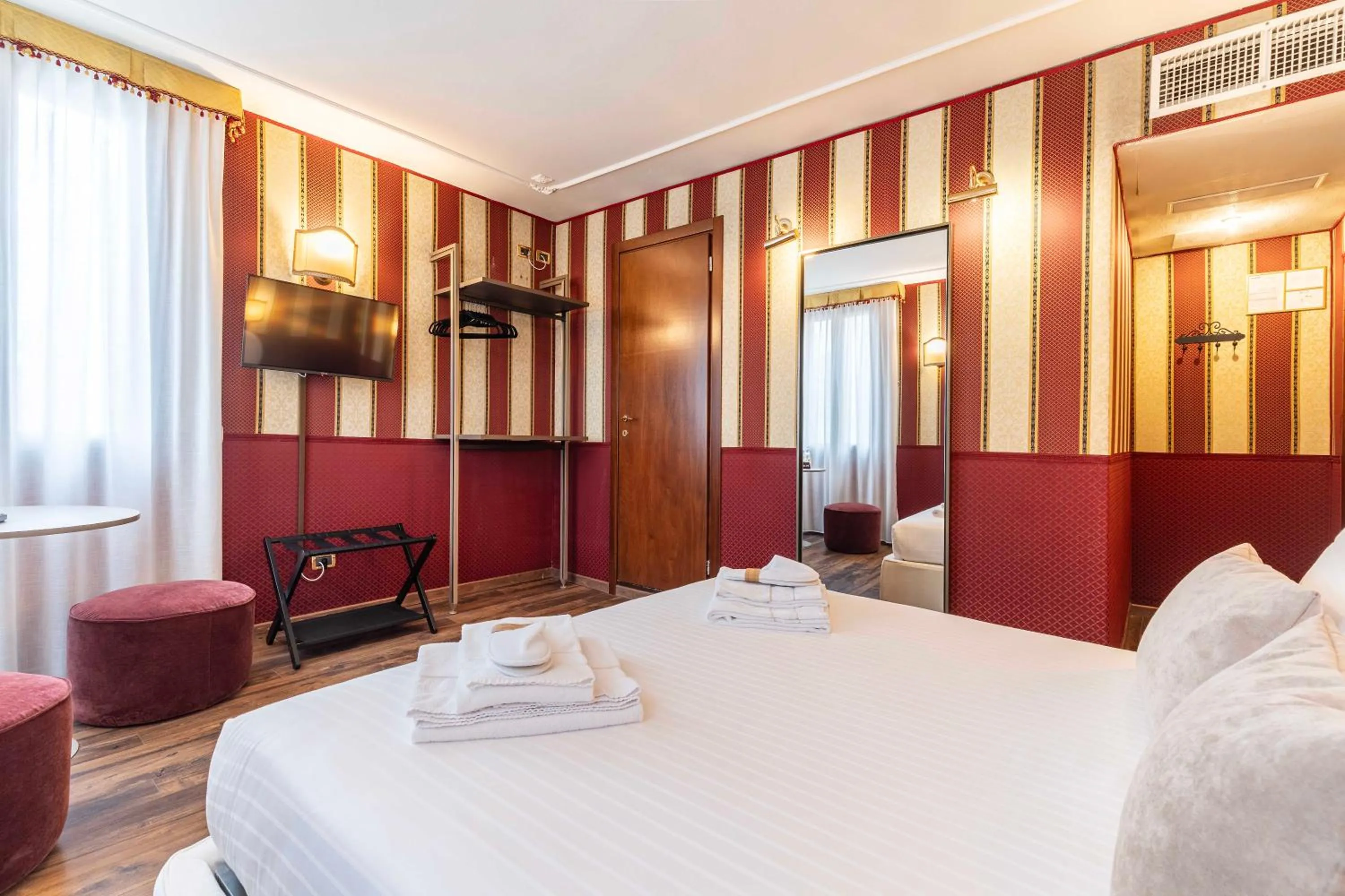 Bedroom, Bed in Ca' Morosini