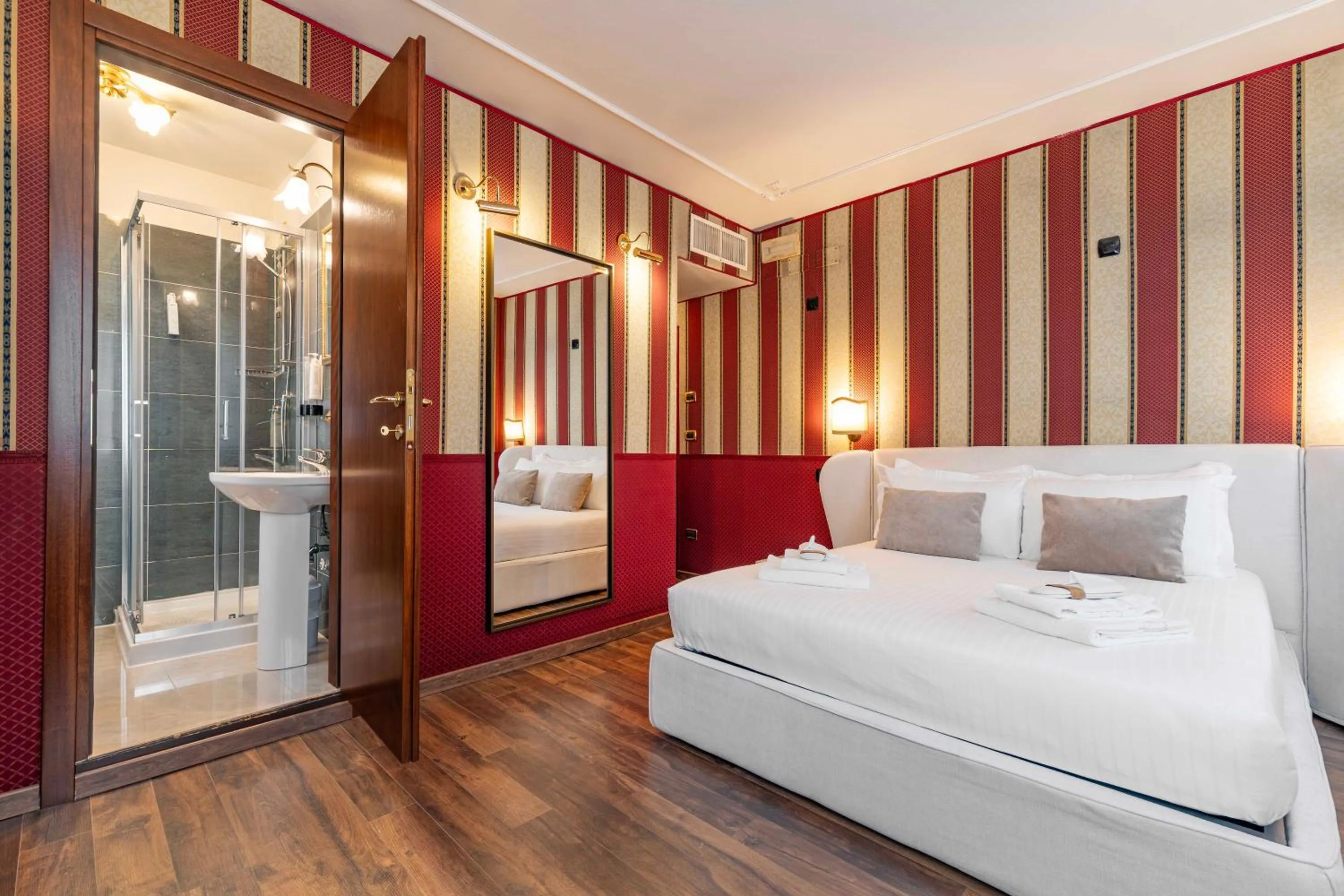 Bathroom, Bed in Ca' Morosini