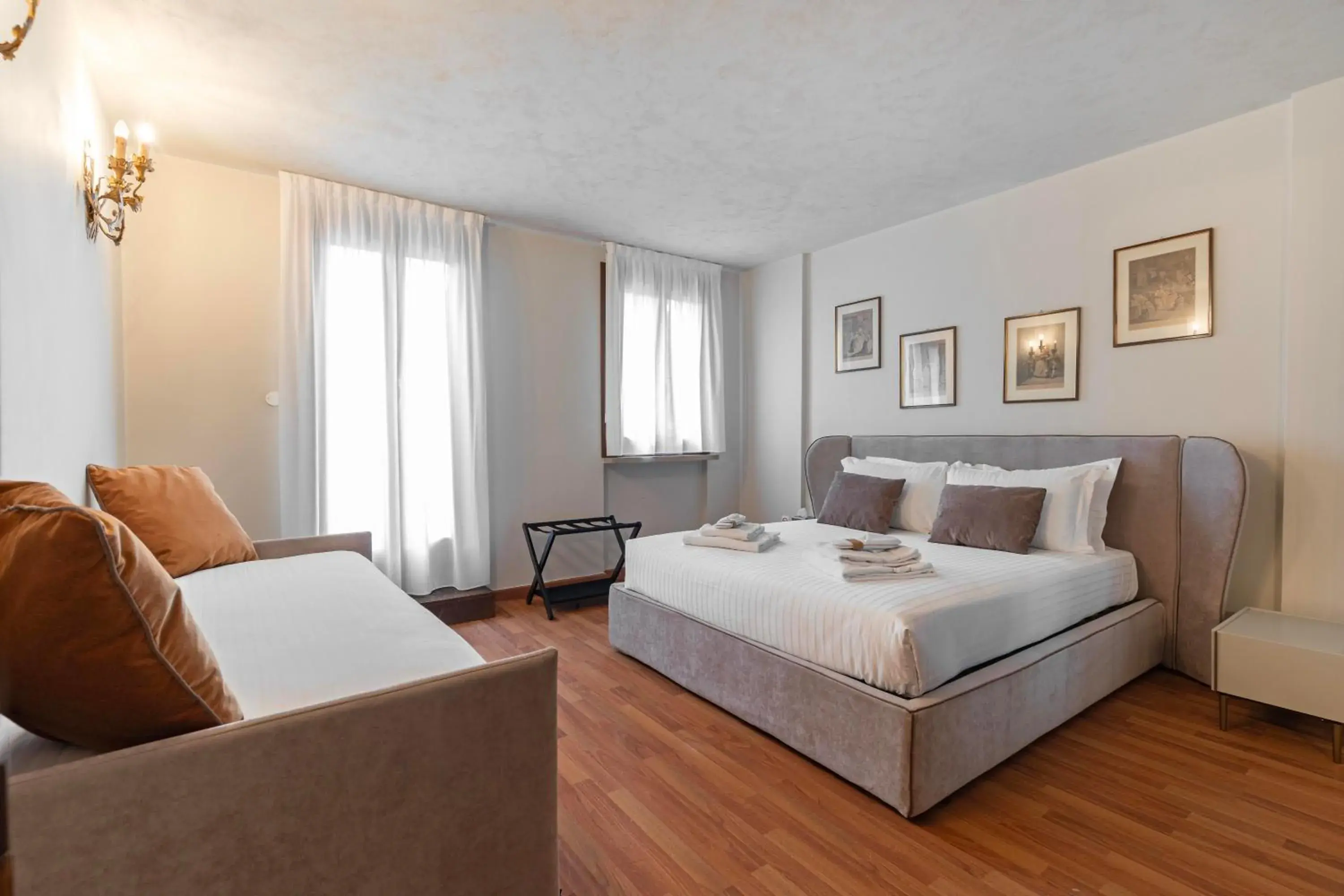 Suite with City View in Ca' Morosini Suite with City View in Ca' Morosini