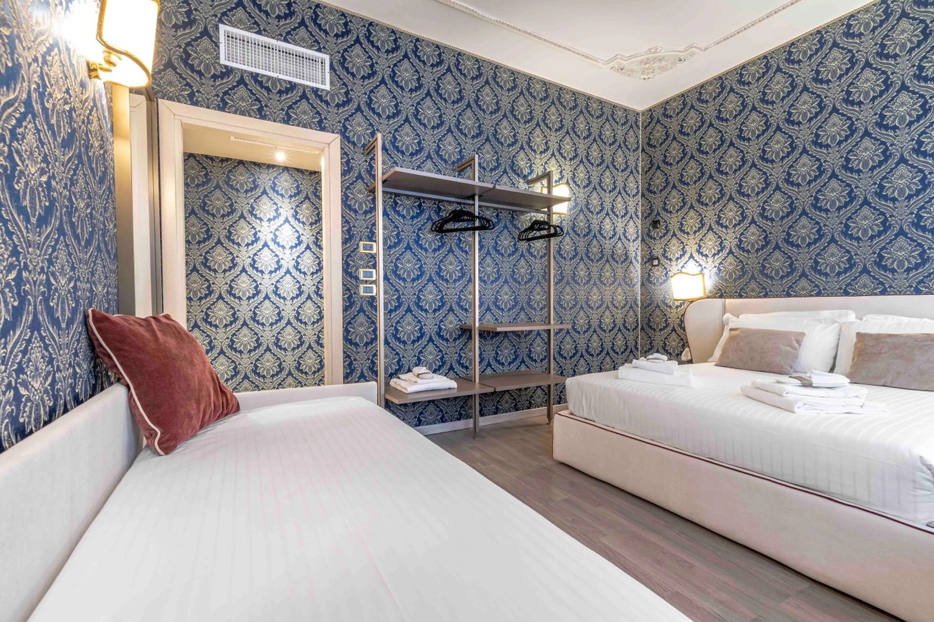 Bedroom, Bed in Ca' Morosini