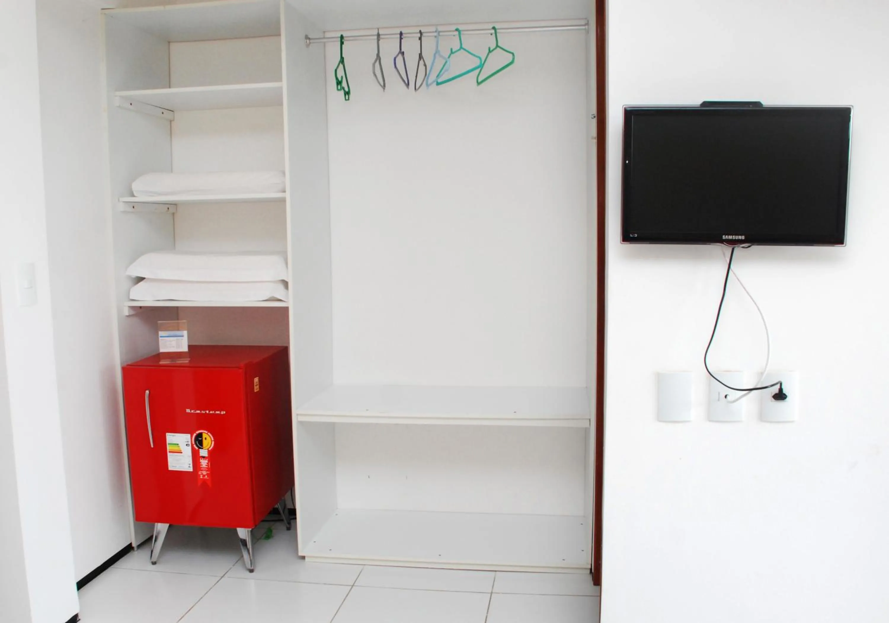 TV and multimedia in Pousada Costa Marina