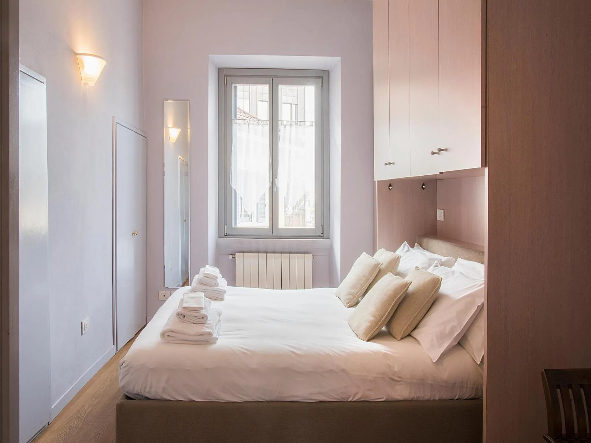 Bedroom, Bed in easyhomes - Porta Venezia Oberdan