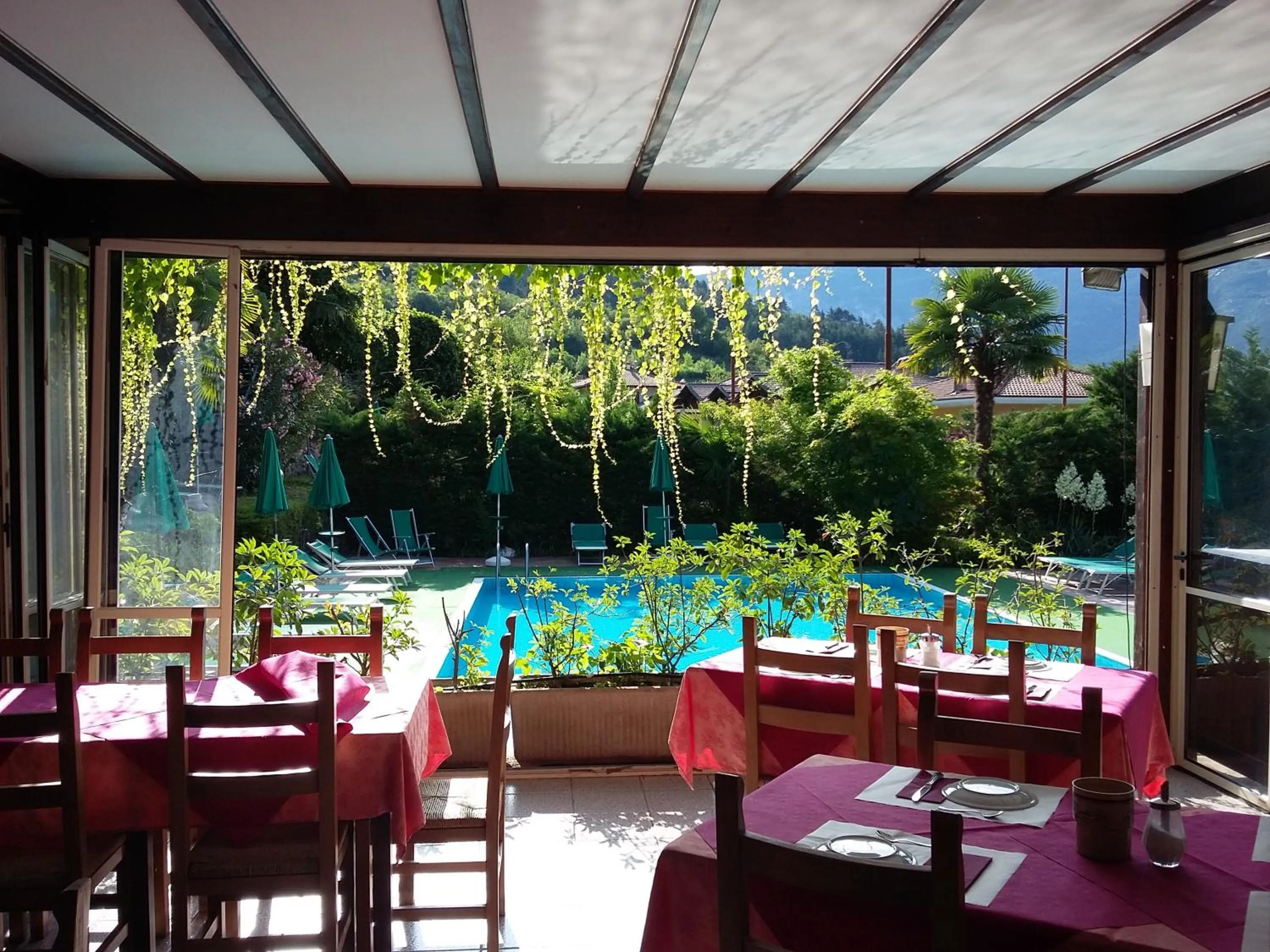 Restaurant/places to eat in Residence Concaverde