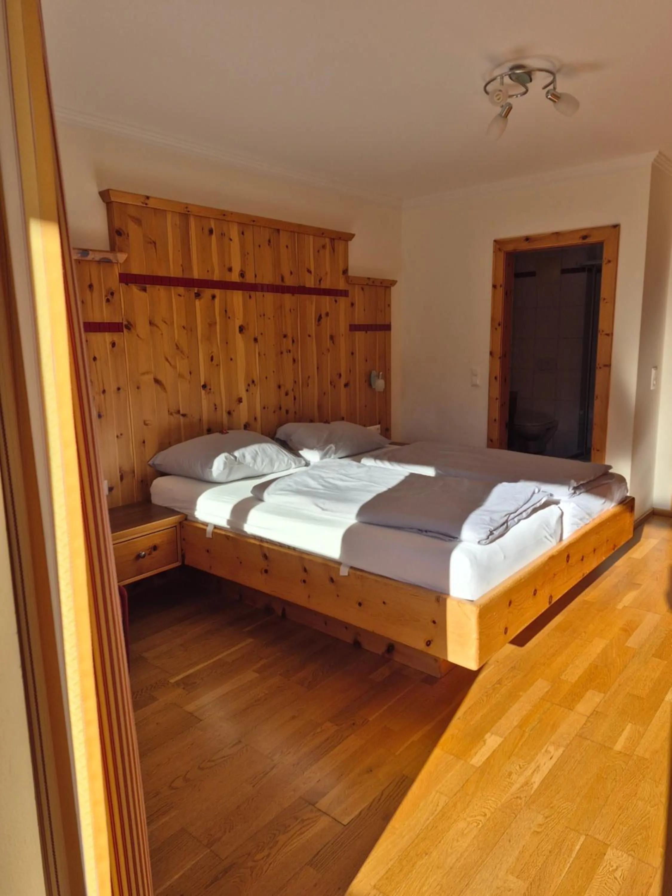 Photo of the whole room, Bed in Hotel Restaurant Raunig