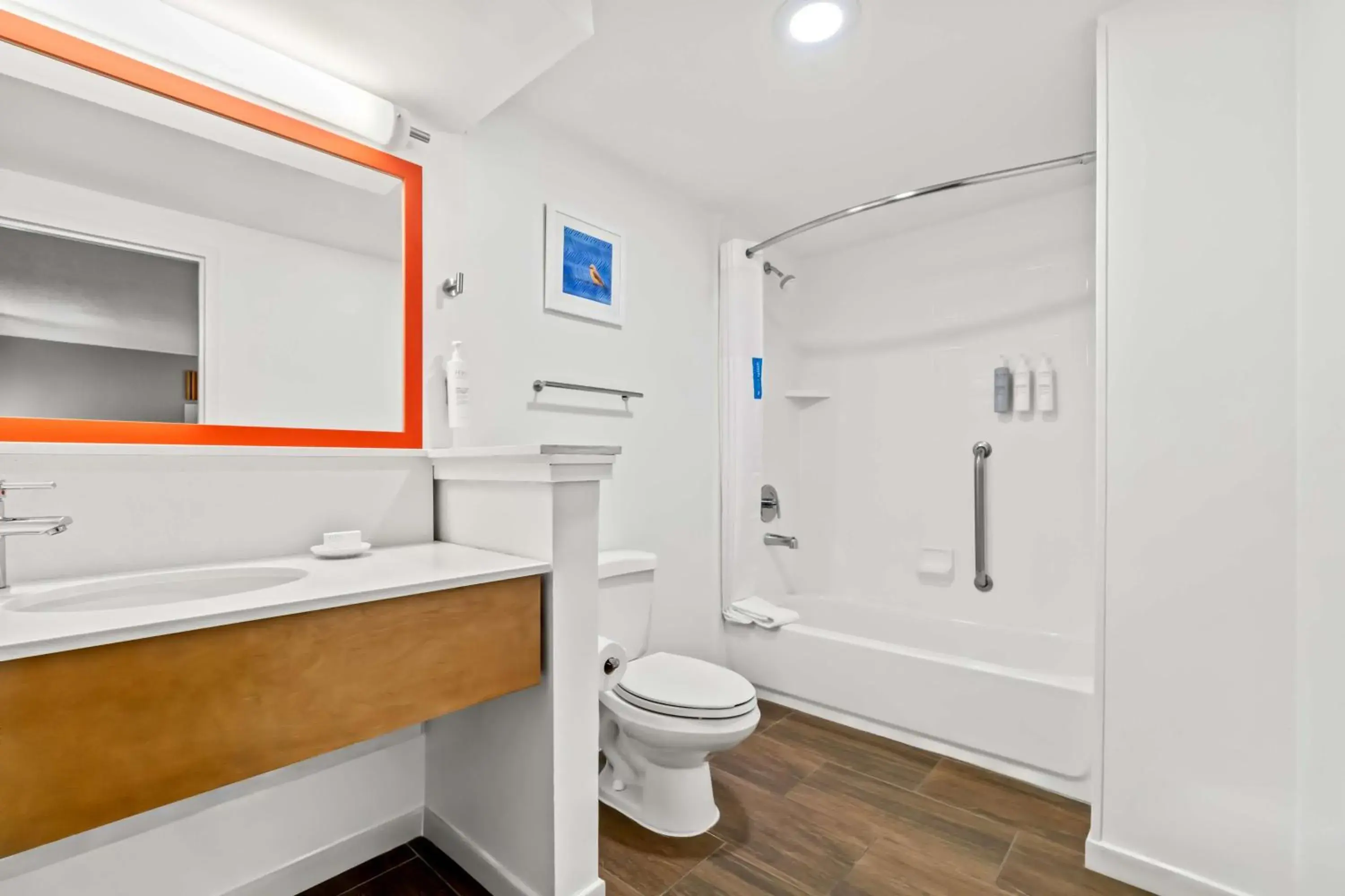 Bathroom in Hampton Inn Jonesboro Bathroom in Hampton Inn Jonesboro