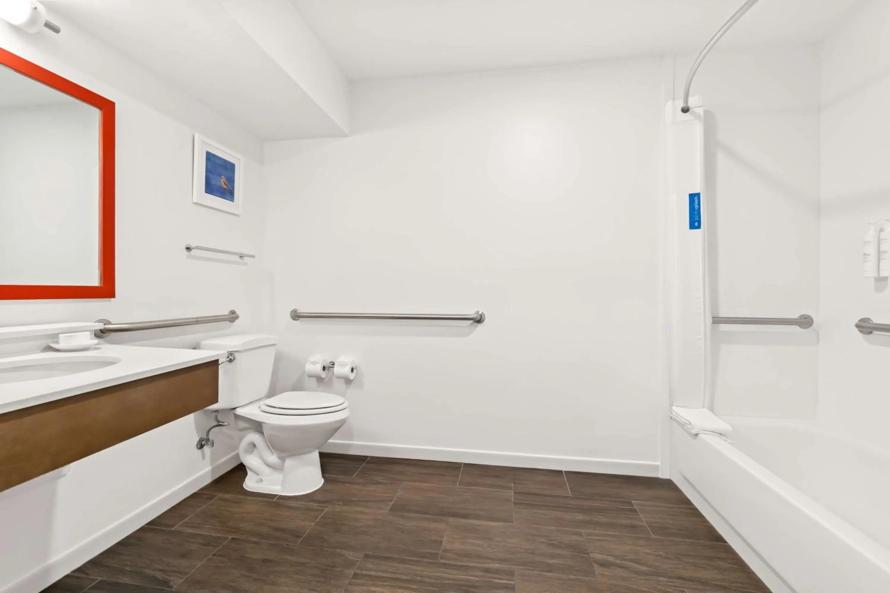 Bathroom in Hampton Inn Jonesboro