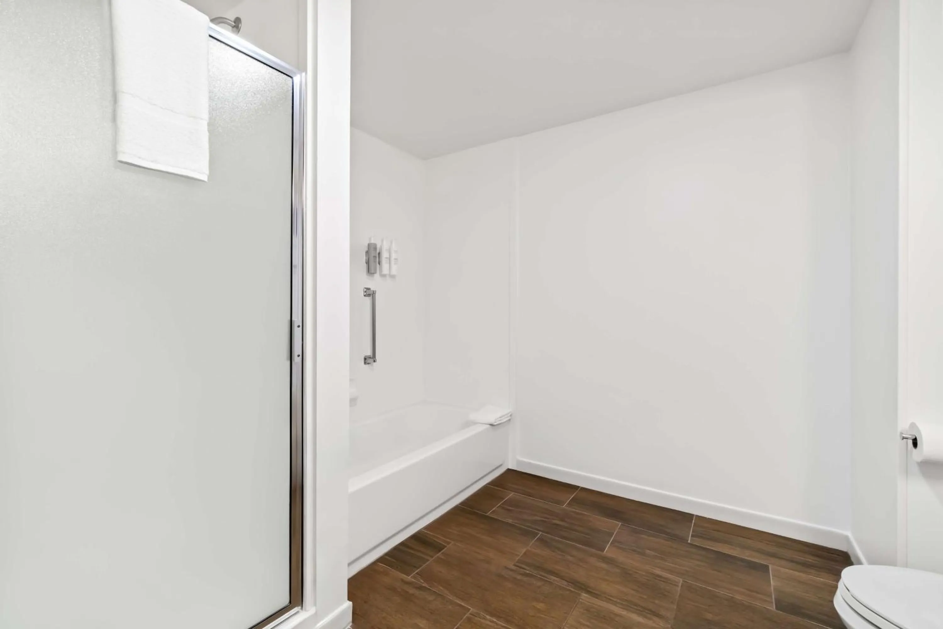 Bathroom in Hampton Inn Jonesboro