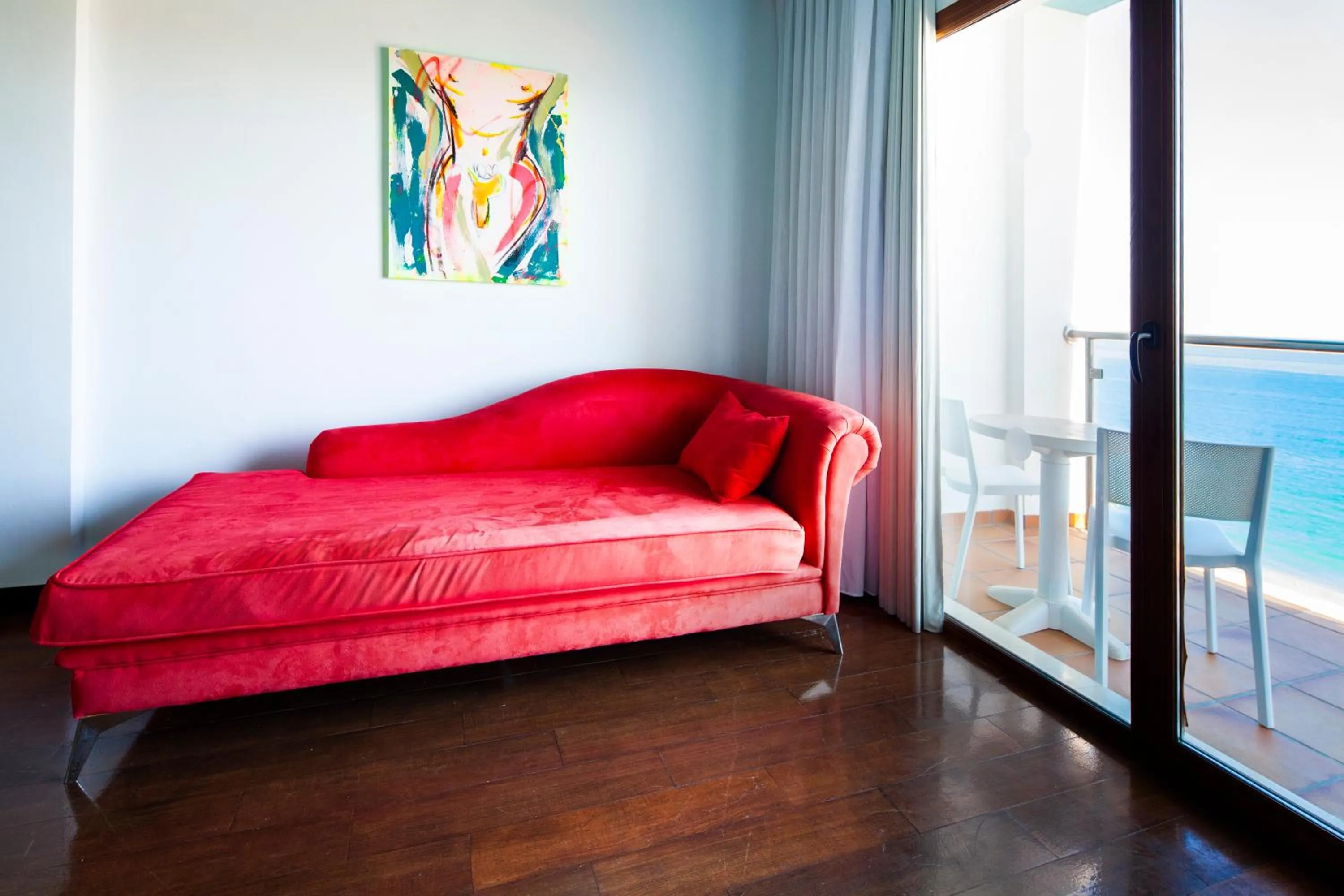 Seating area, Bed in Hotel Ritual Torremolinos- Adults Only