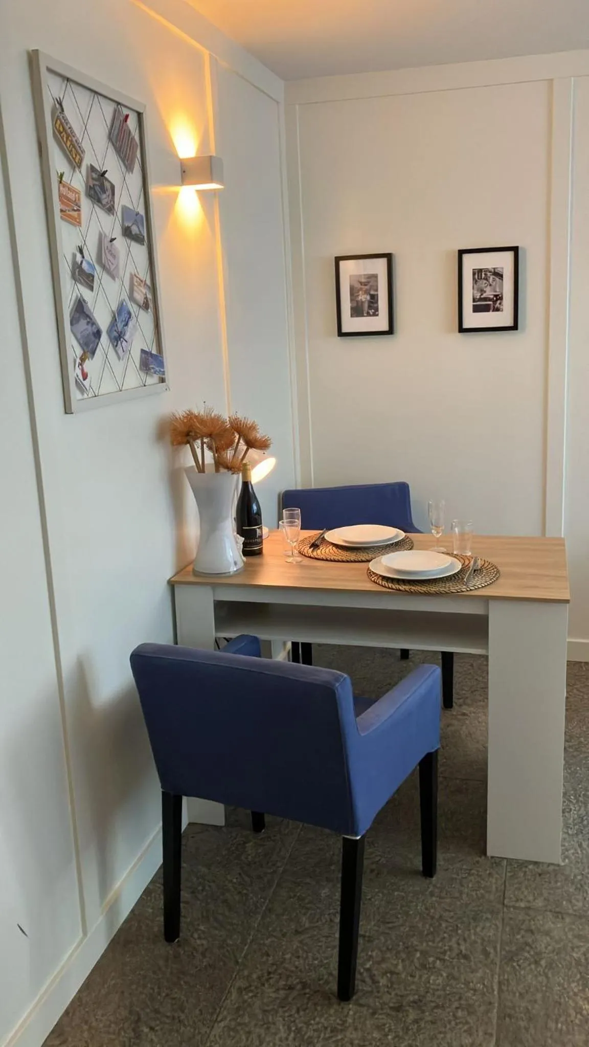 Dining area in Die zwei Löwen Ferienwohnungen