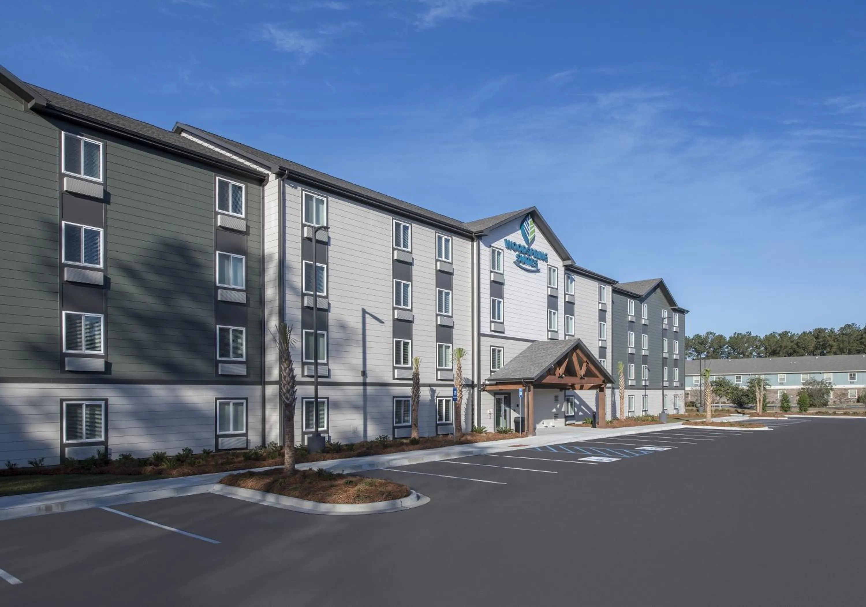 Property building in WoodSpring Suites Savannah Pooler