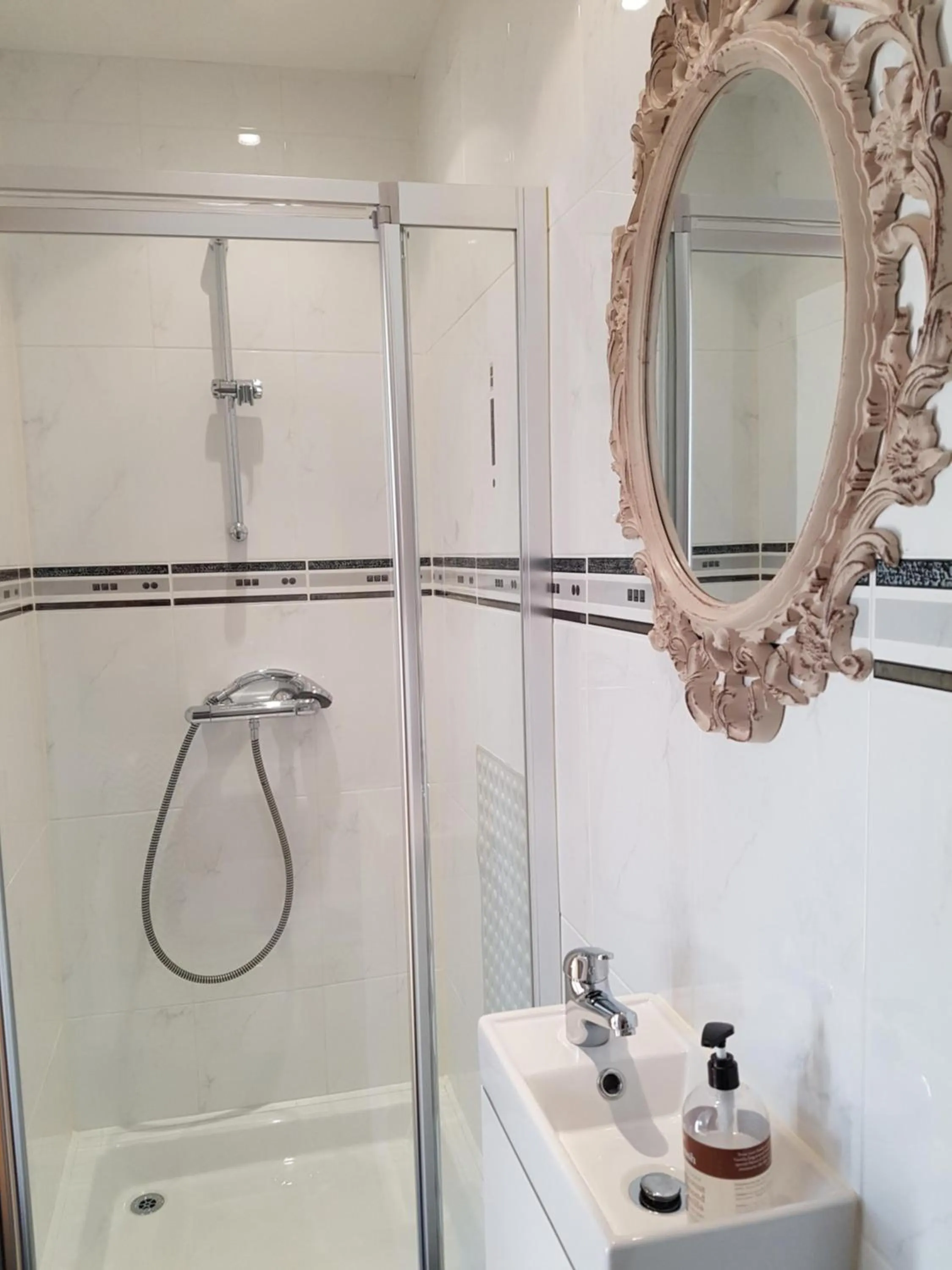 Shower in Kilcreeny Lodge