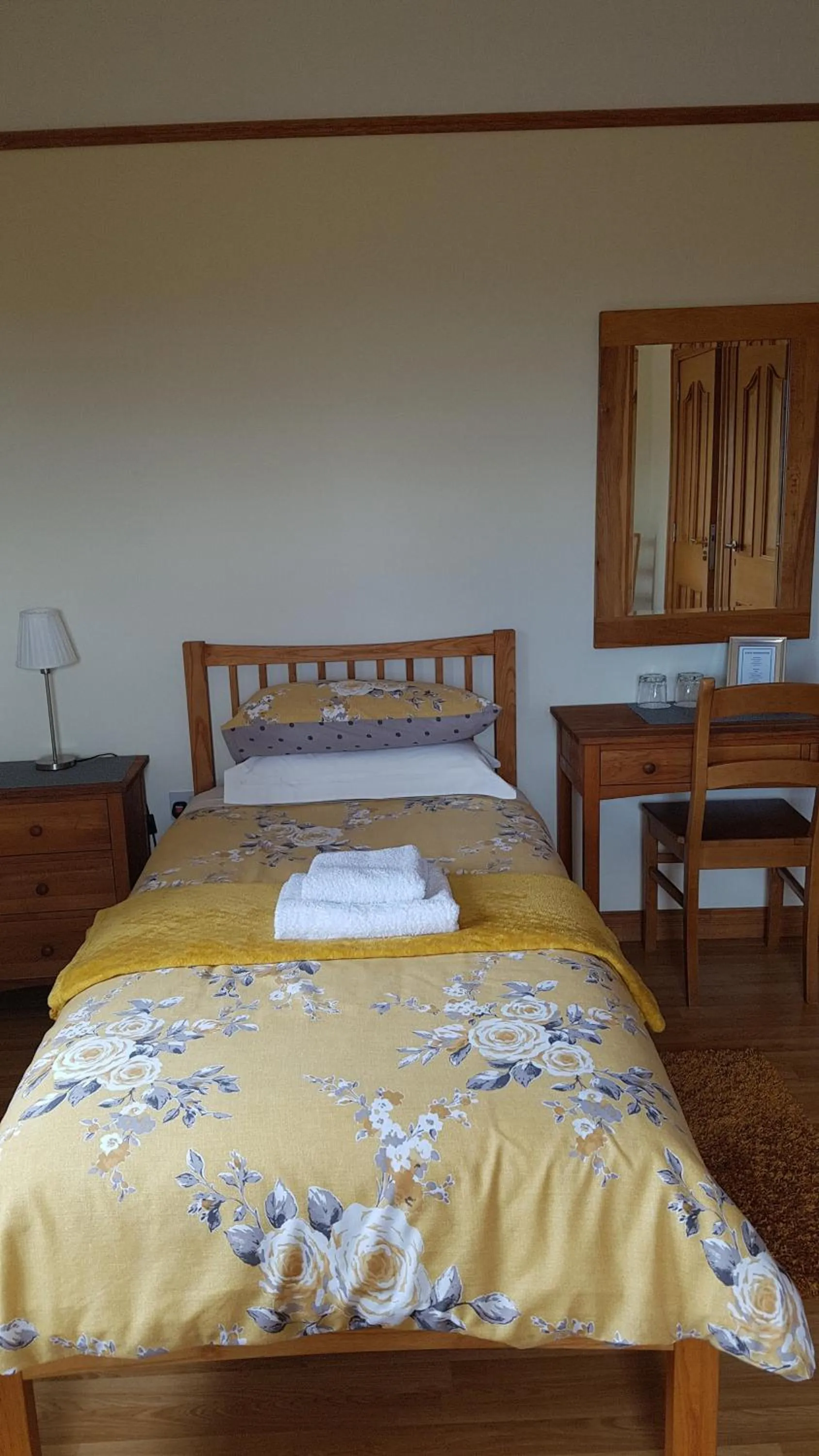 Bedroom, Bed in Kilcreeny Lodge