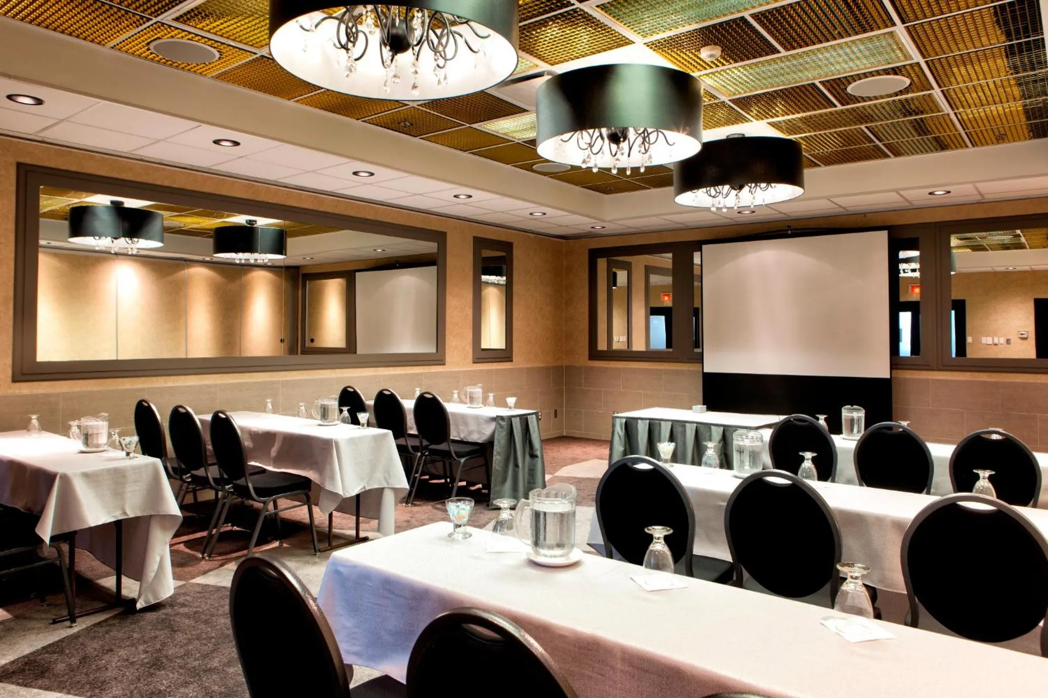 Meeting/conference room in Auberge Godefroy