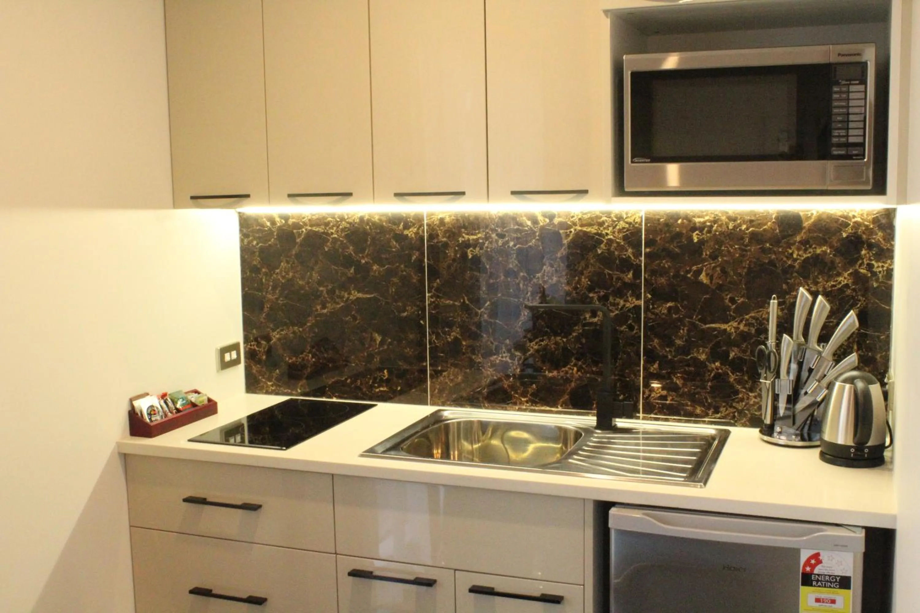 103 Prince of Bealey Motel