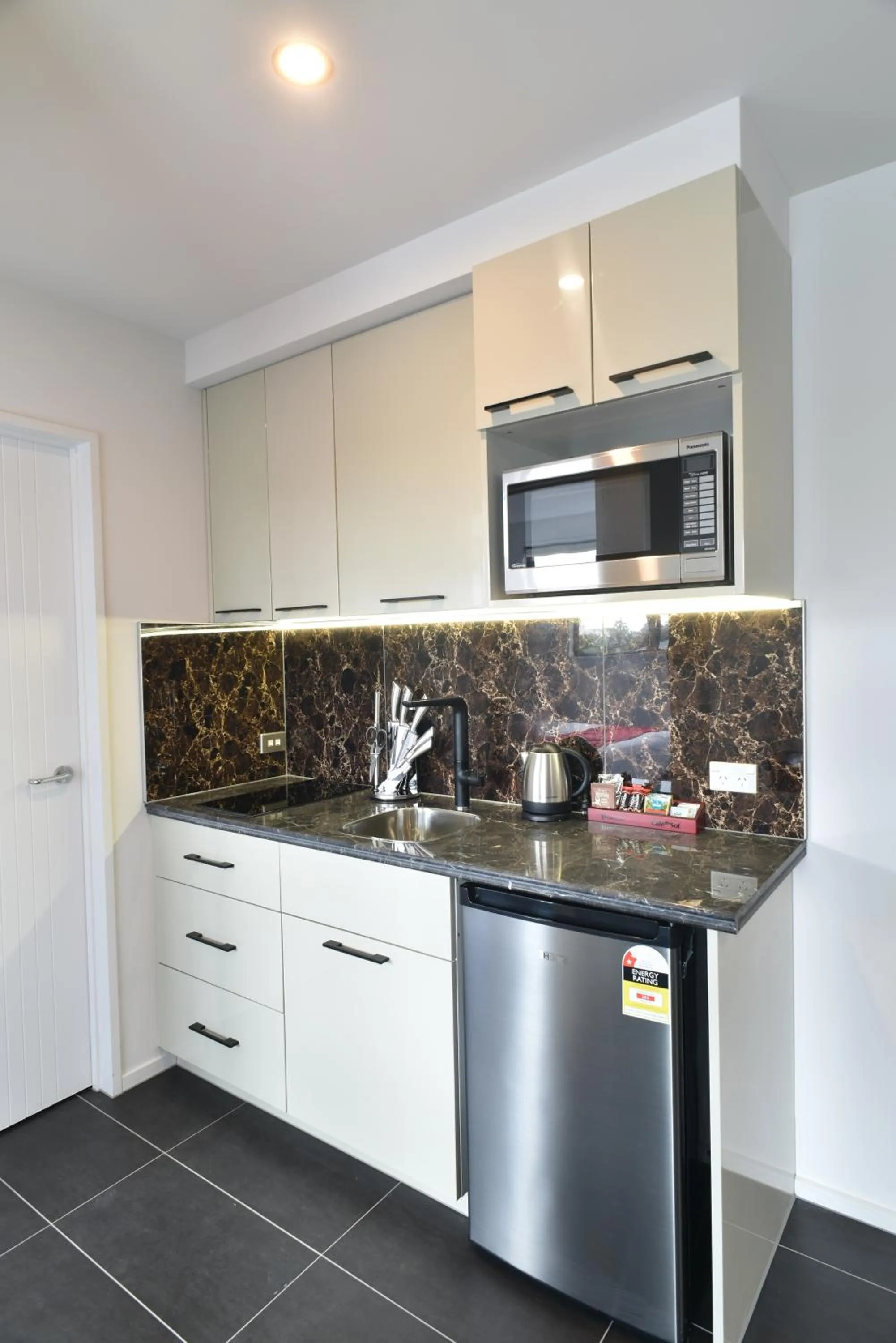 103 Prince of Bealey Motel