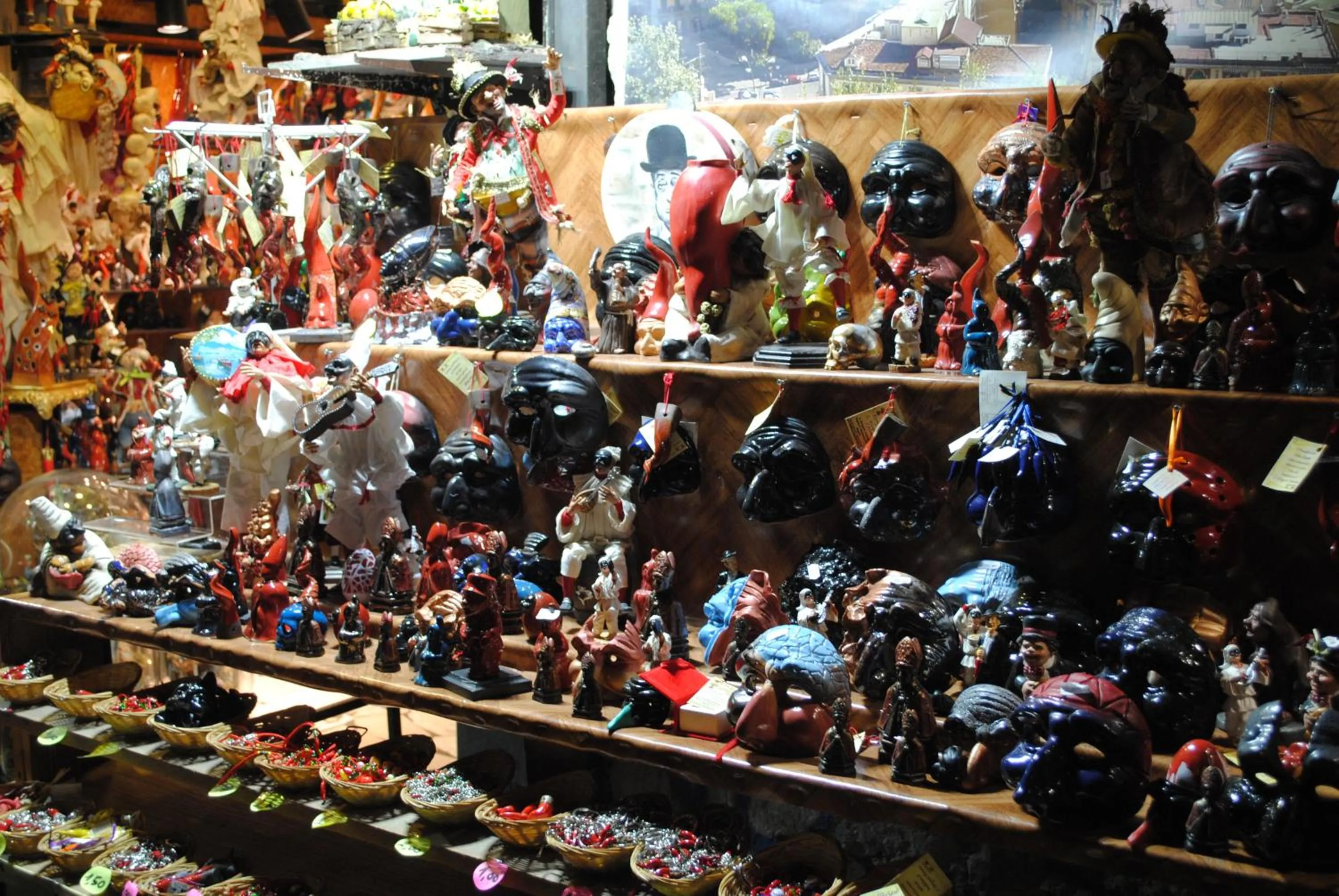 Nearby landmark in Bien-Bì