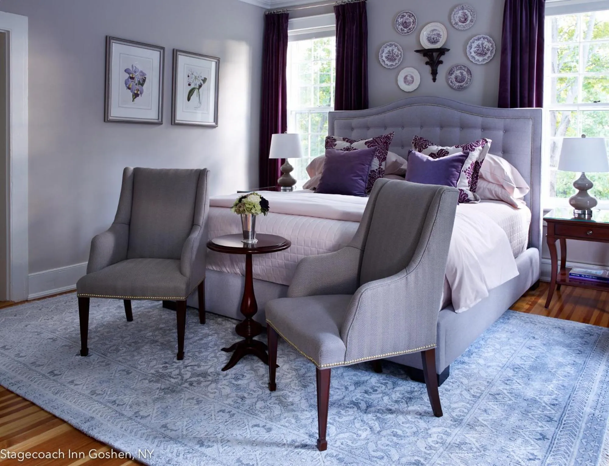 Seating area in Stagecoach Inn