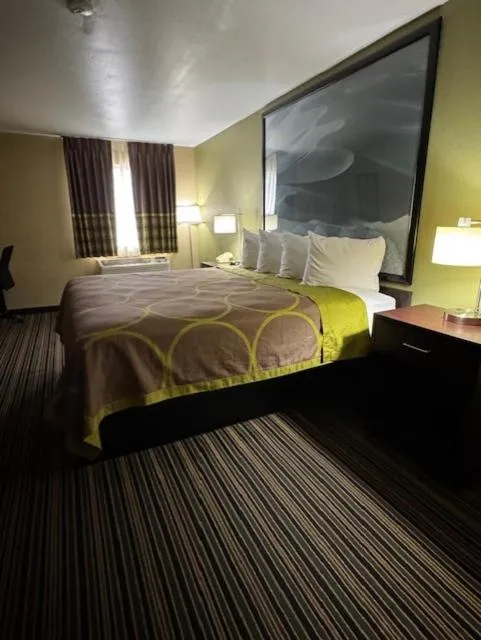 Bed in Super 8 by Wyndham Casa Grande