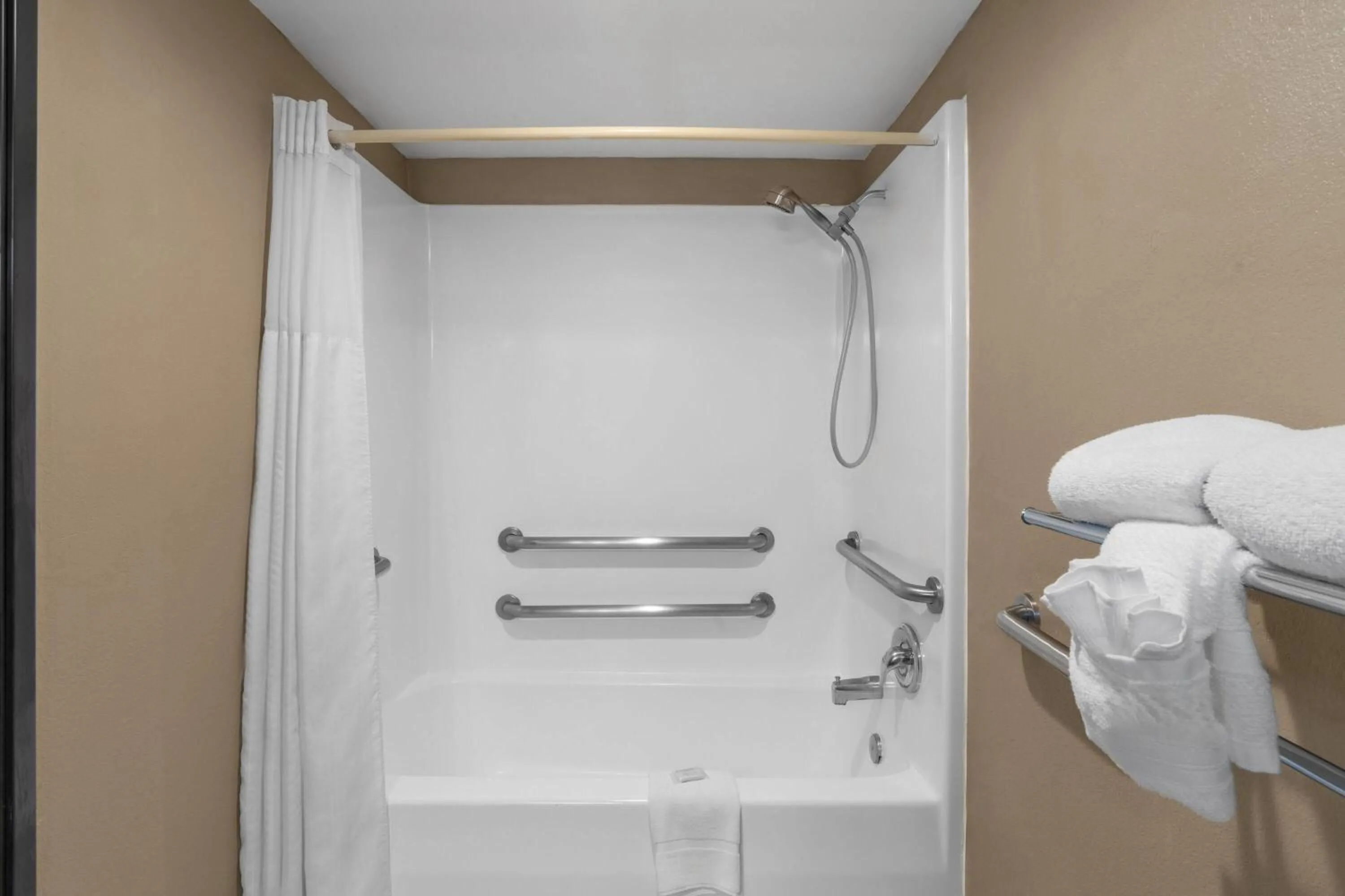 Bathroom in Super 8 by Wyndham Casa Grande