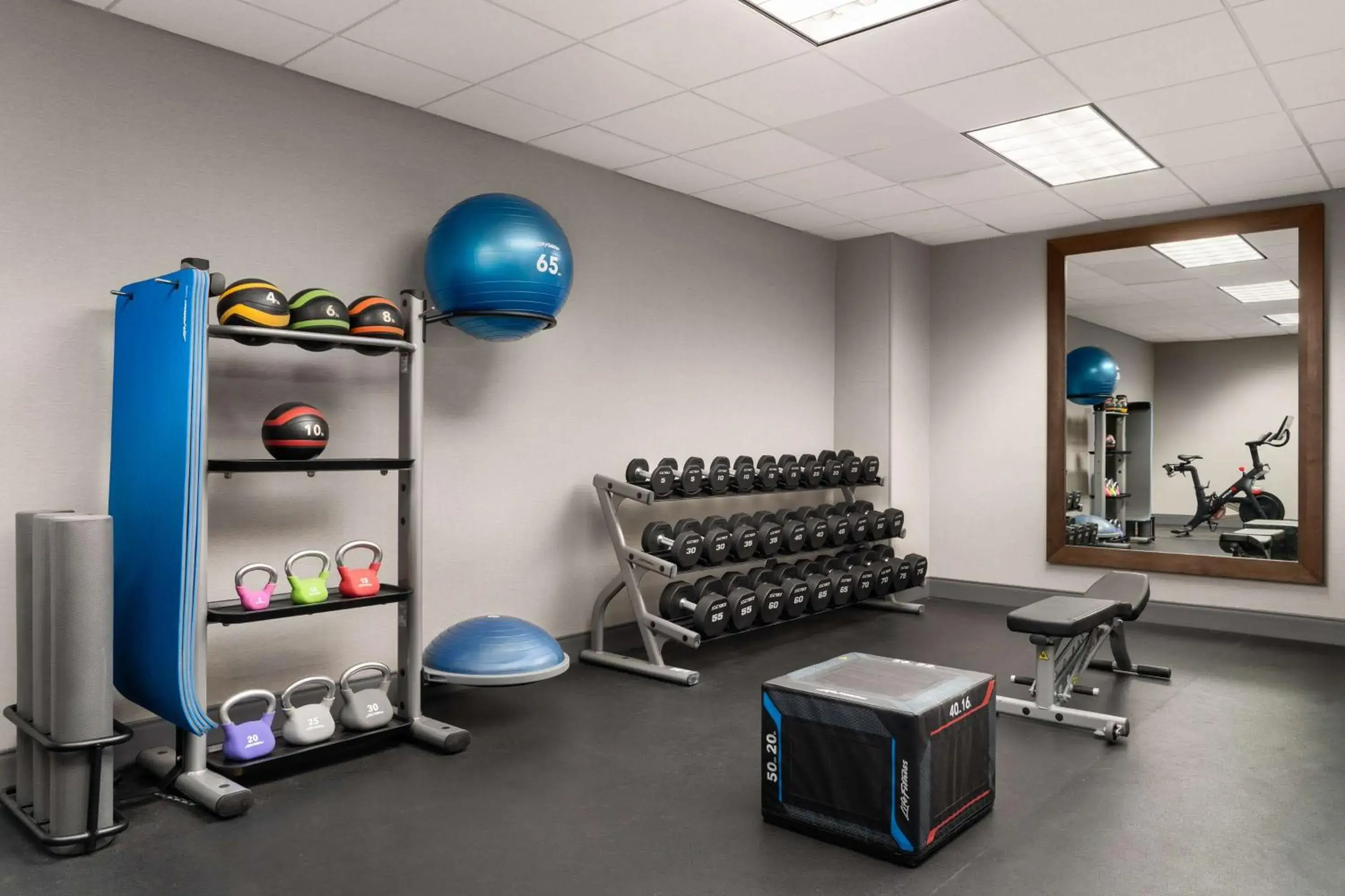 Fitness centre/facilities in Hampton Inn Roanoke/Hollins - I-81 Fitness centre/facilities in Hampton Inn Roanoke/Hollins - I-81