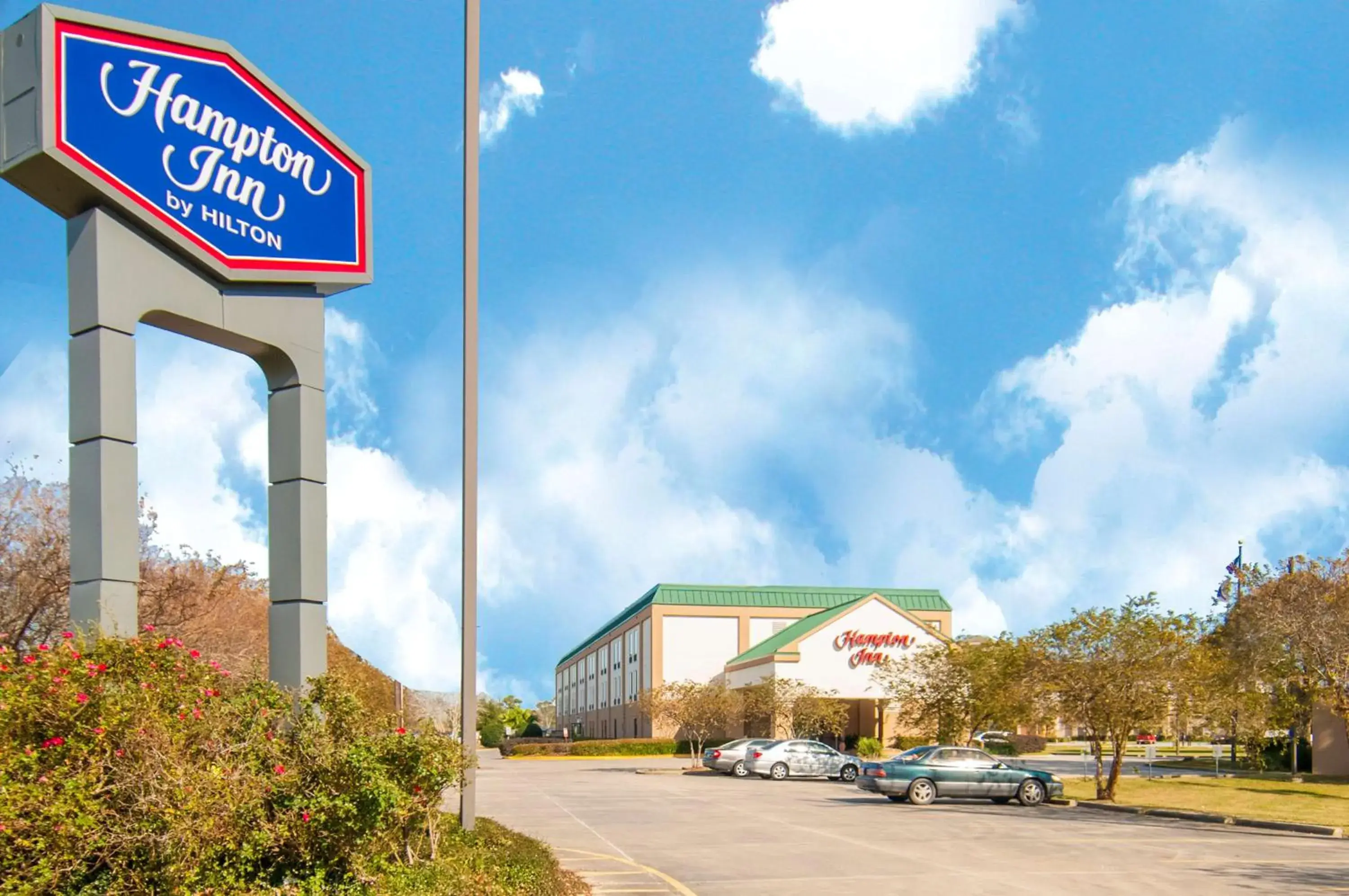 Property building in Hampton Inn Lafayette Louisiana Property building in Hampton Inn Lafayette Louisiana