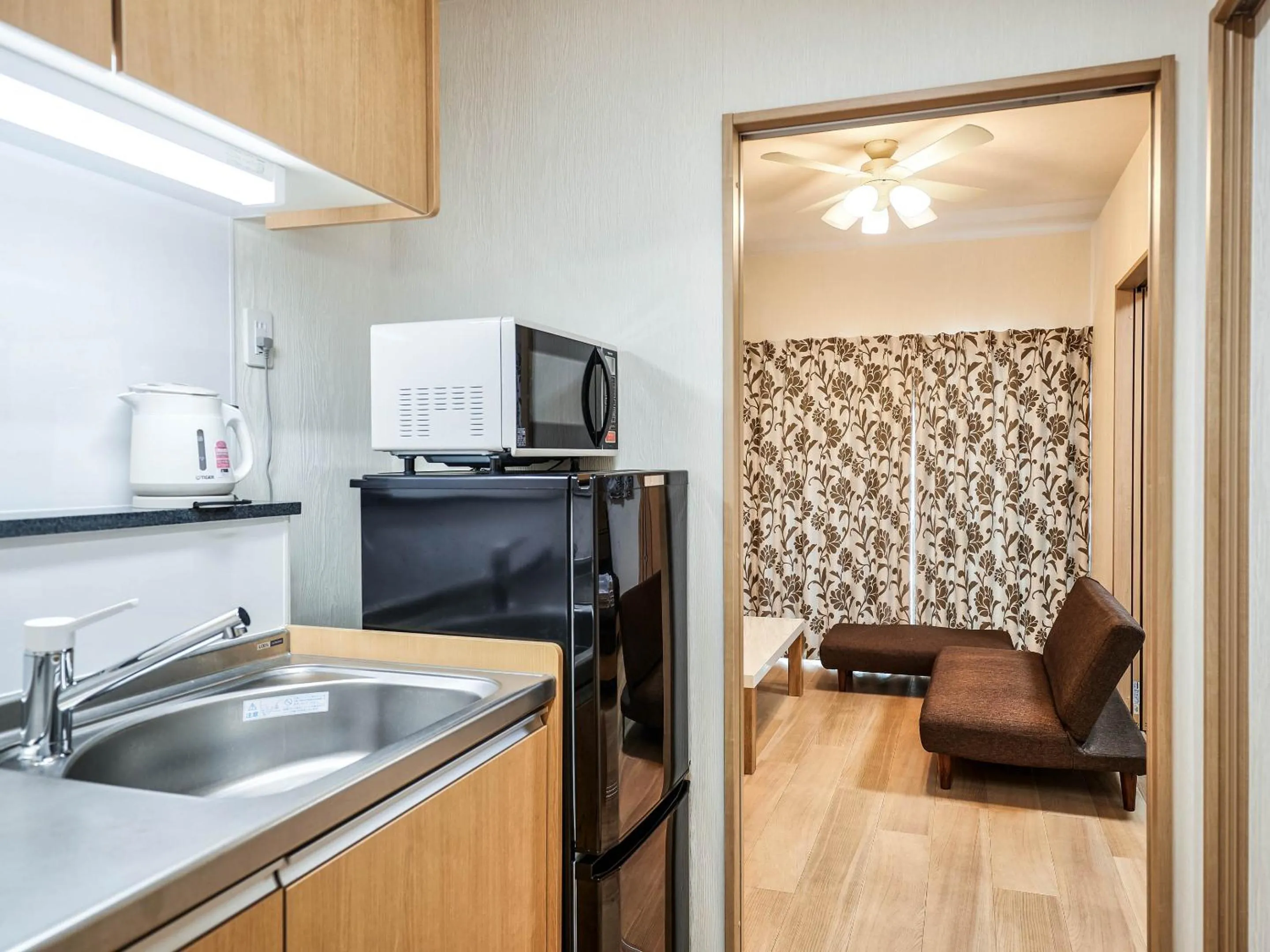 Coffee/tea facilities in Terrace Resort Chatan West