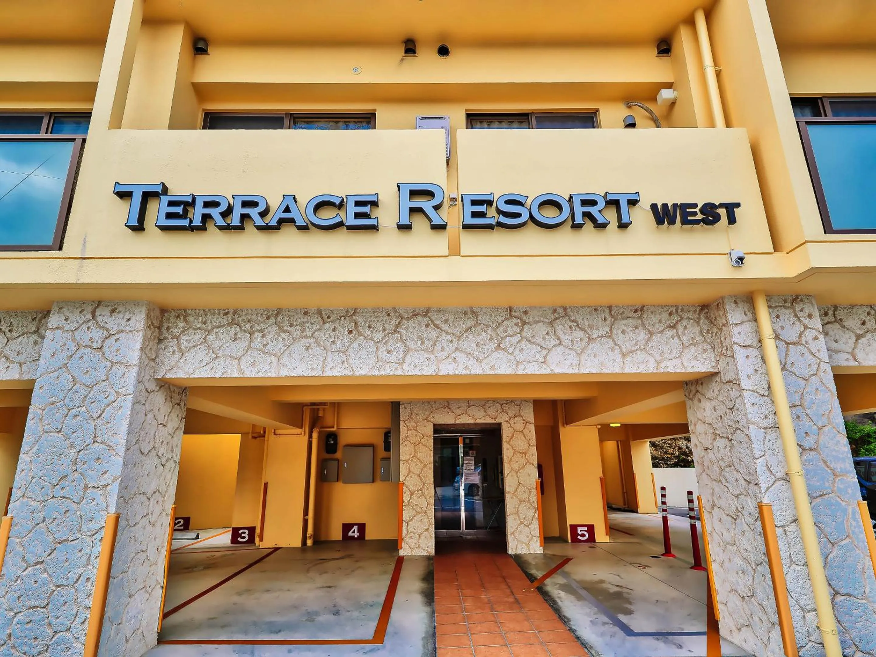 Facade/entrance in Terrace Resort Chatan West