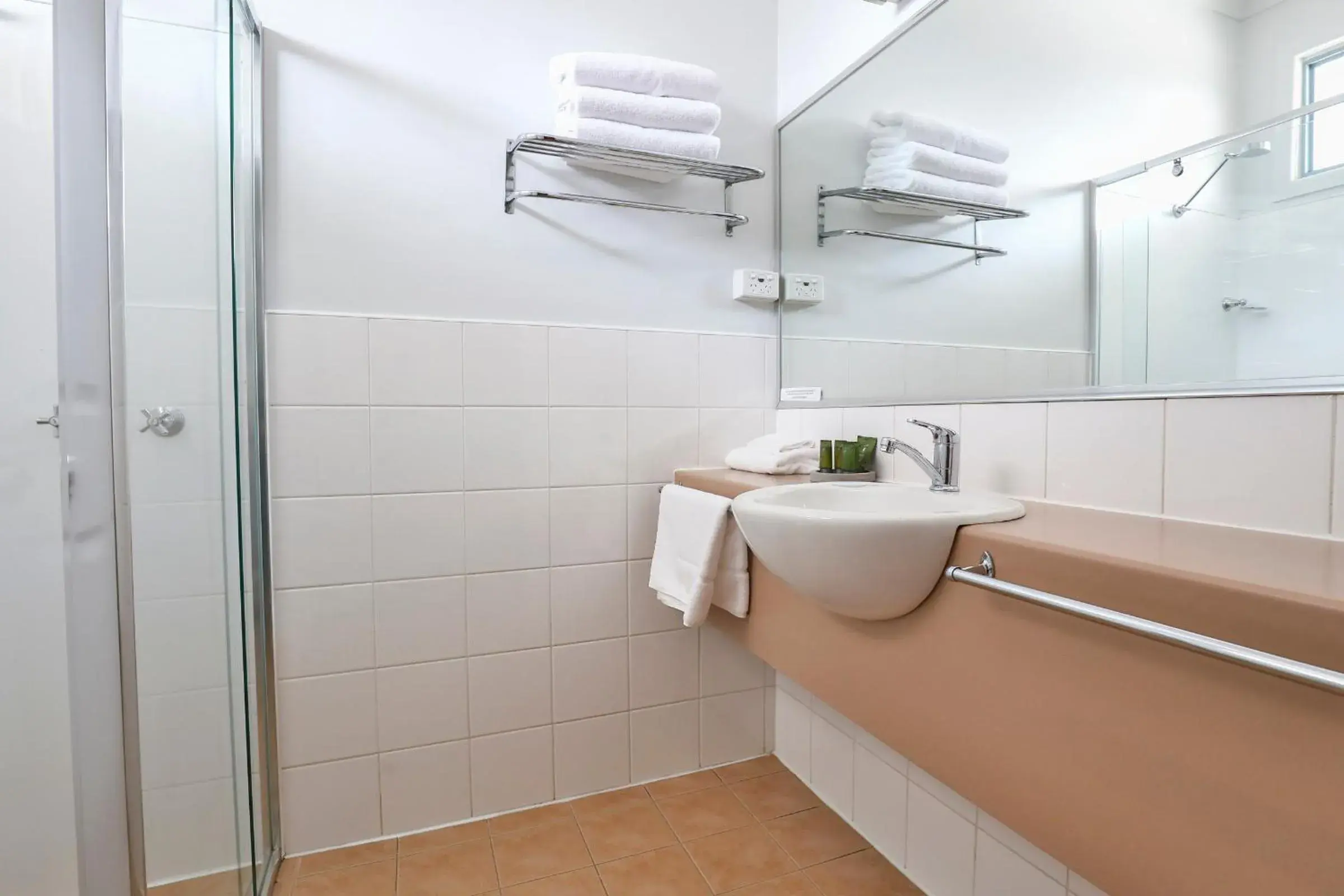 Deluxe Twin Room in Robinvale Bridge Motel Deluxe Twin Room in Robinvale Bridge Motel