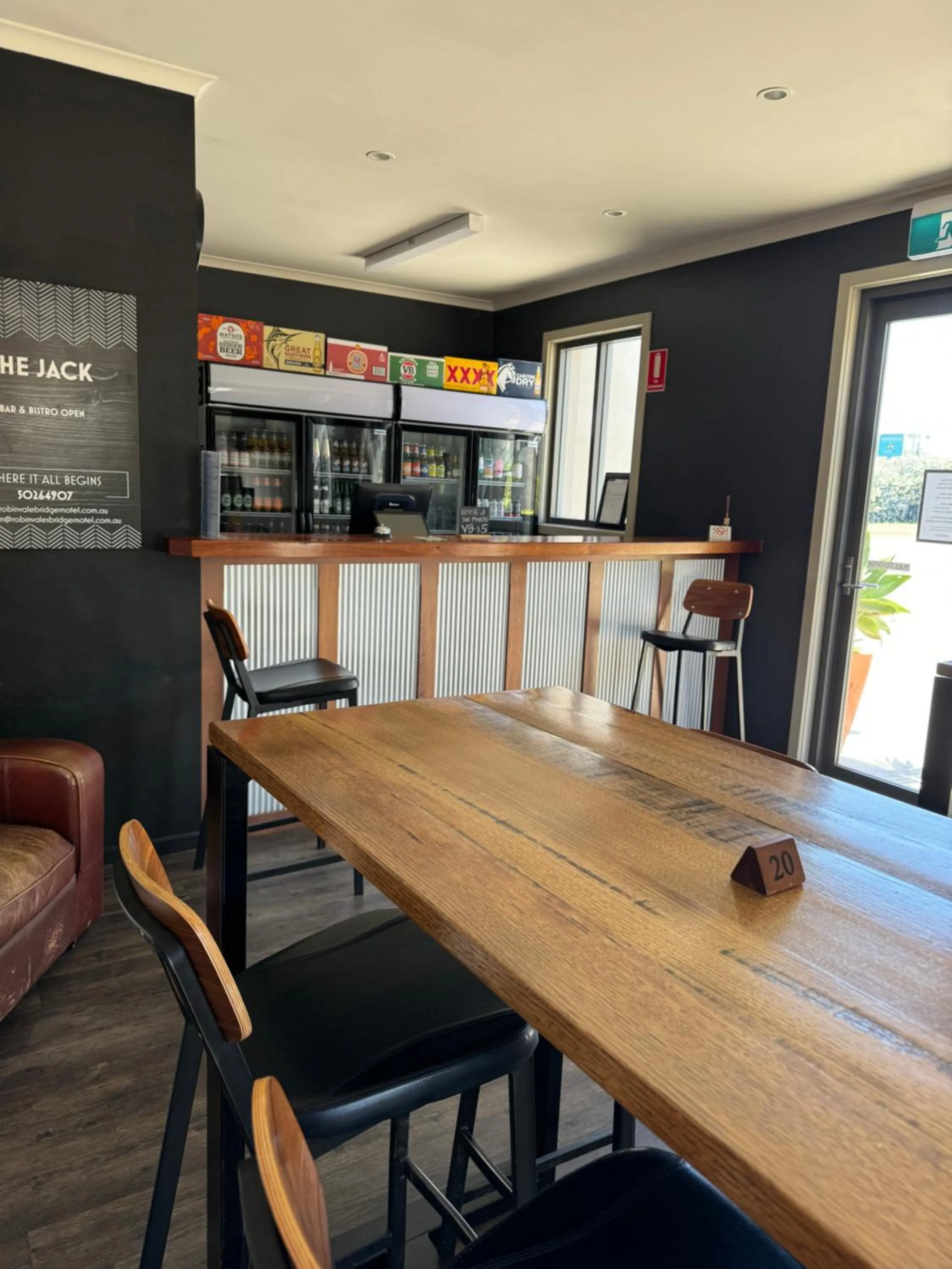 Restaurant/places to eat in Robinvale Bridge Motel