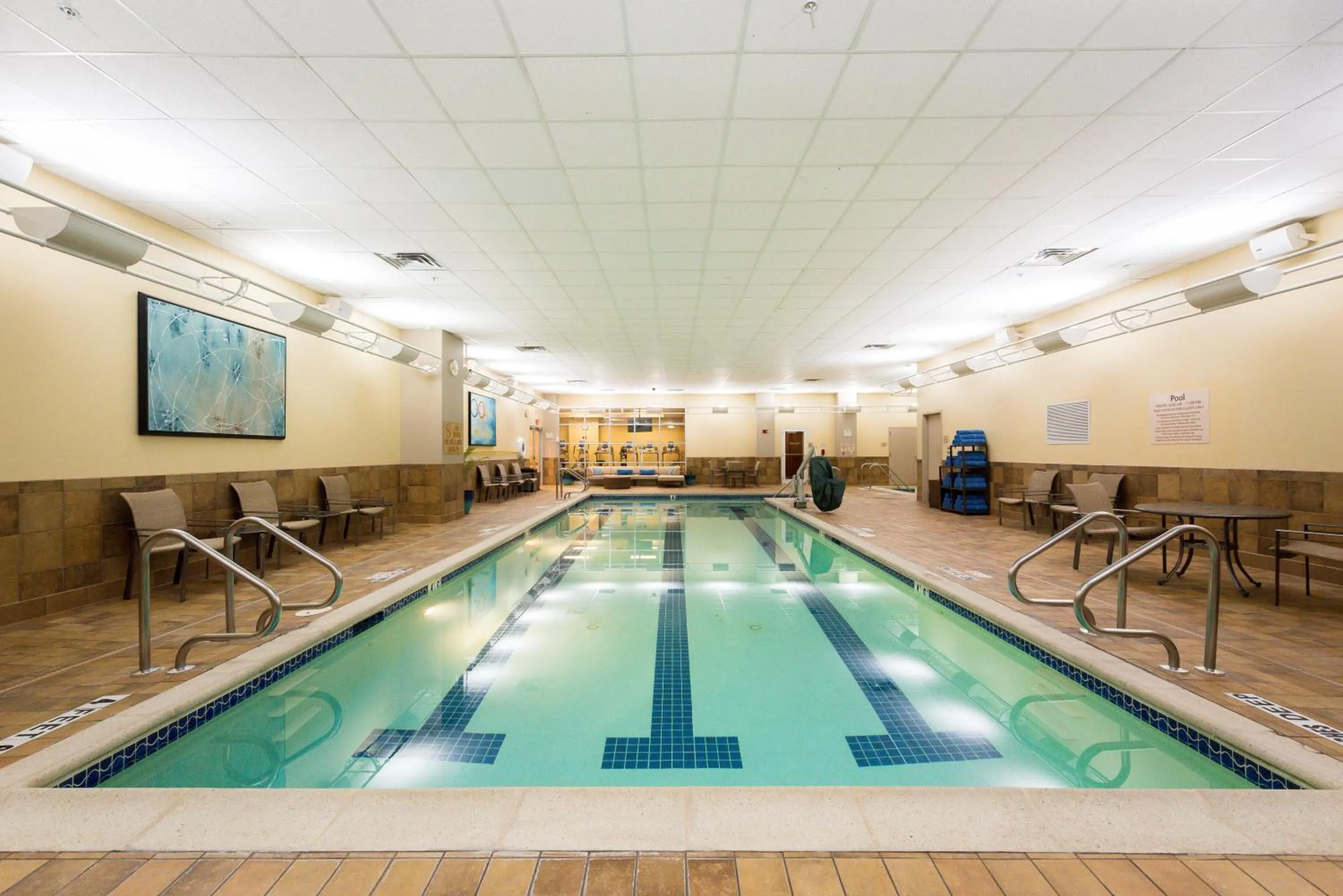 Swimming pool in Hilton Scranton & Conference Center