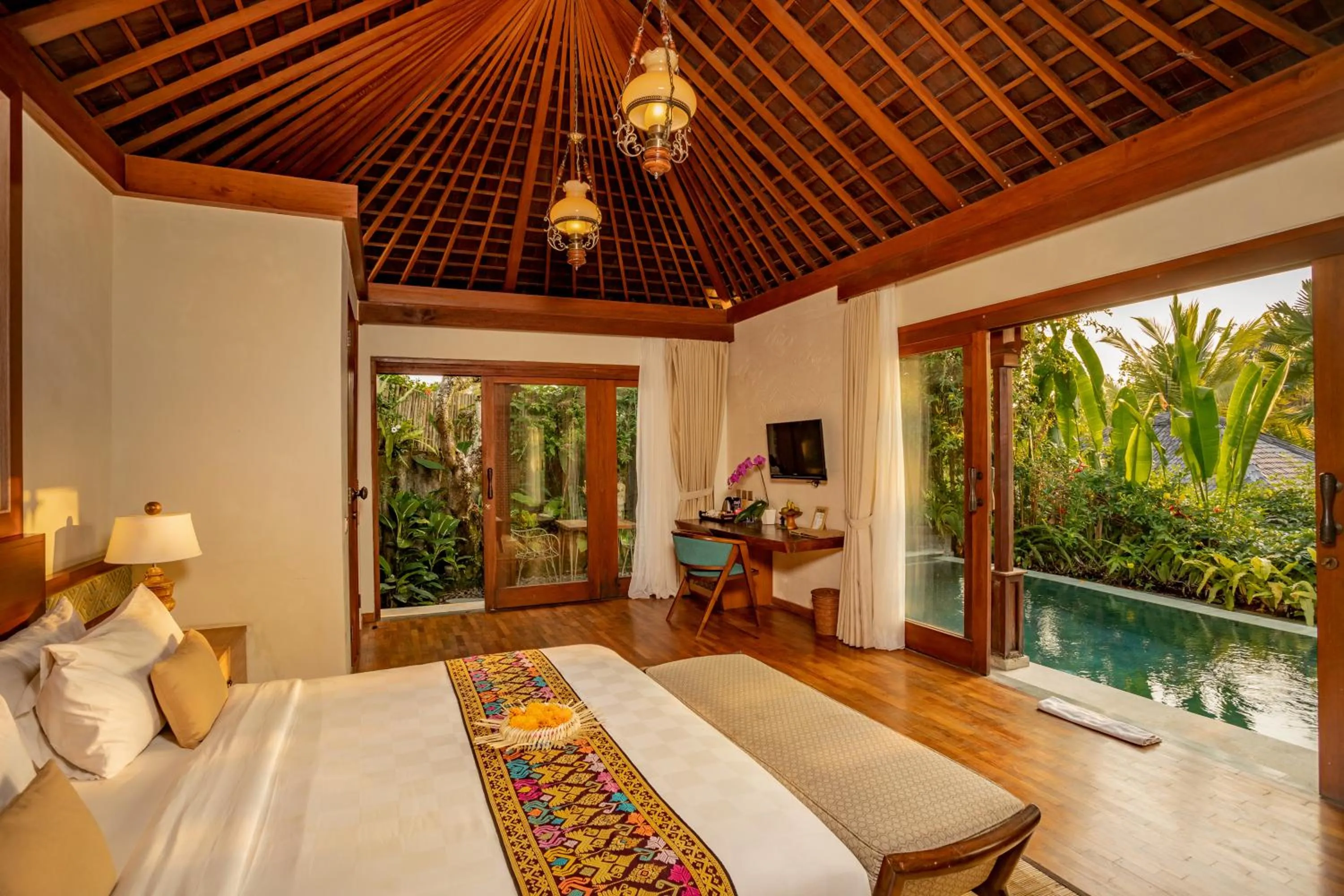 Bed in Nau Villa Ubud