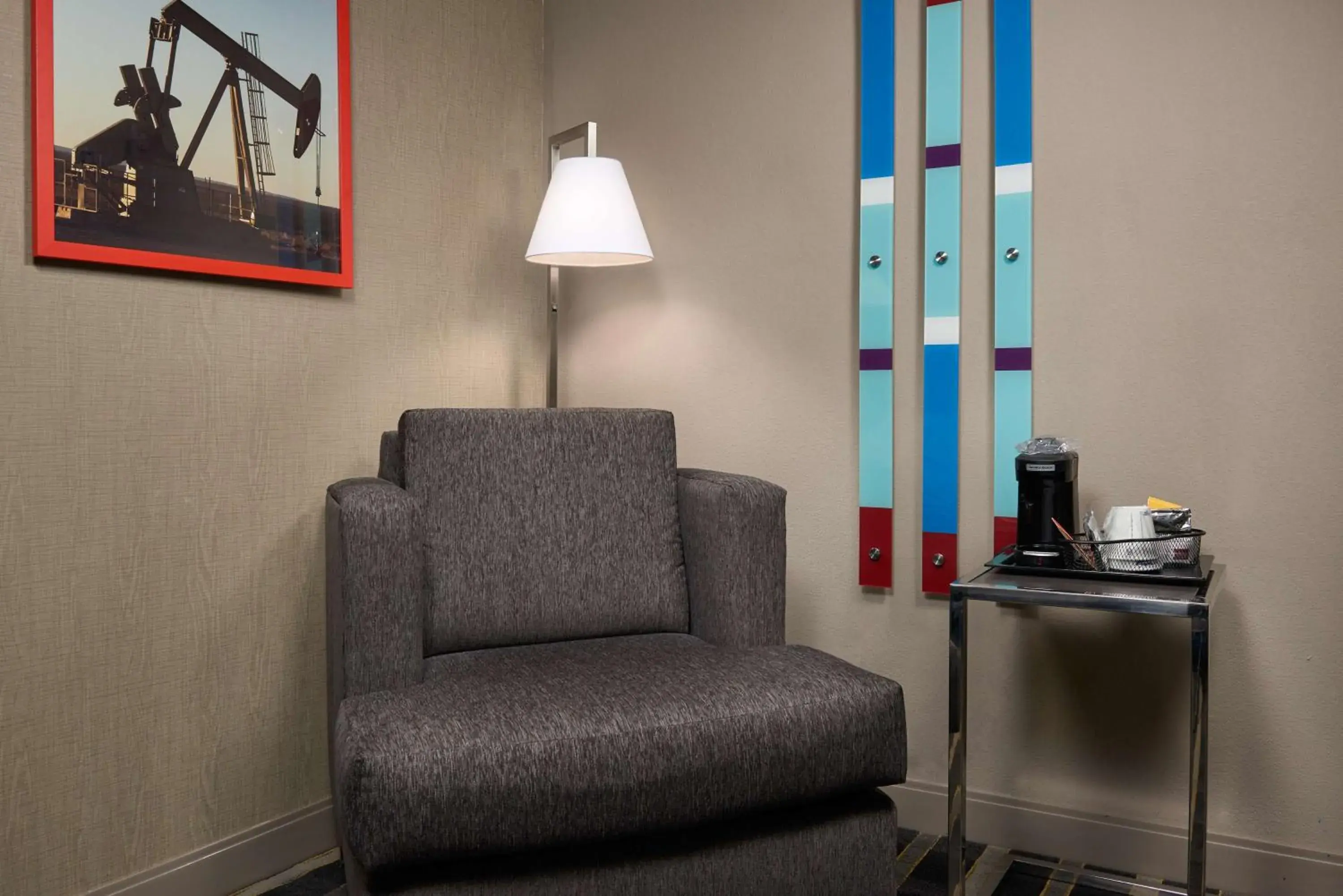 Photo of the whole room in Hampton Inn Eagle Pass Photo of the whole room in Hampton Inn Eagle Pass