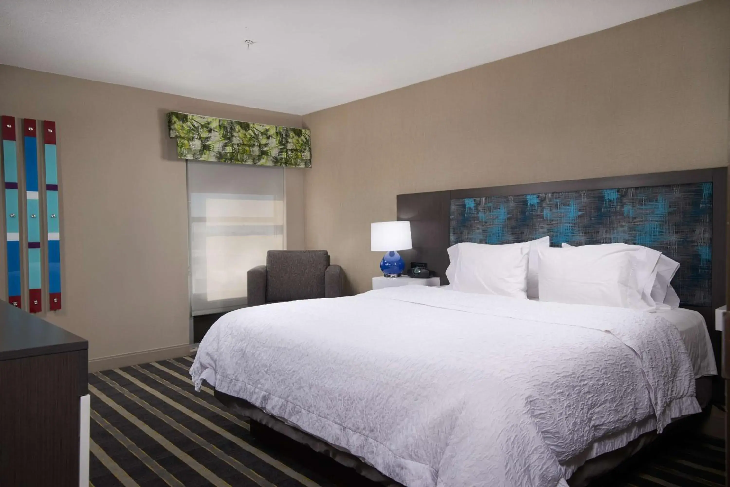 Bed in Hampton Inn Eagle Pass Bed in Hampton Inn Eagle Pass